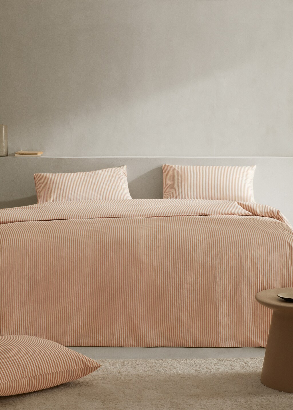 Cotton duvet cover with striped design king bed