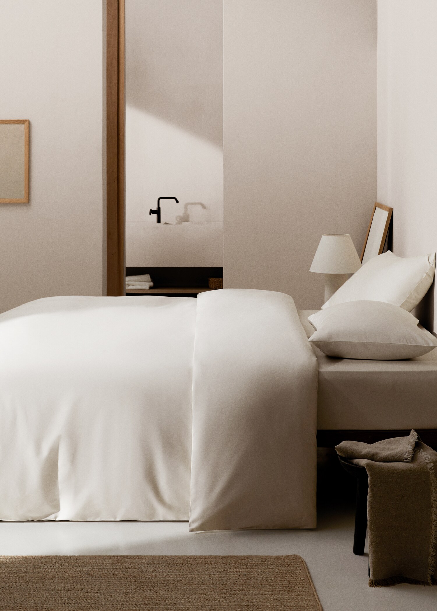 Satin duvet cover for king bed - General plane