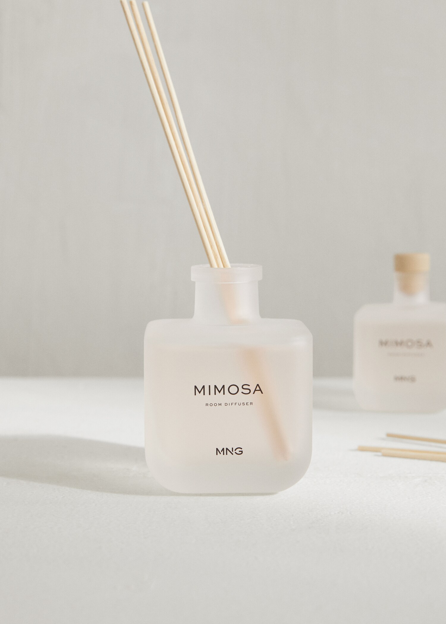 Dyfuzor zapachowy z patyczkami Mimosa 200 ml - Plan ogólny