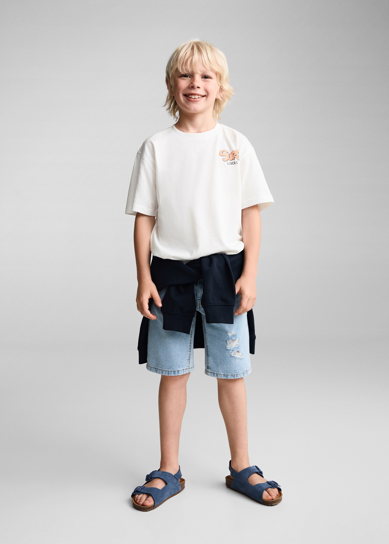 Short-sleeved t-shirt with message  - General plane