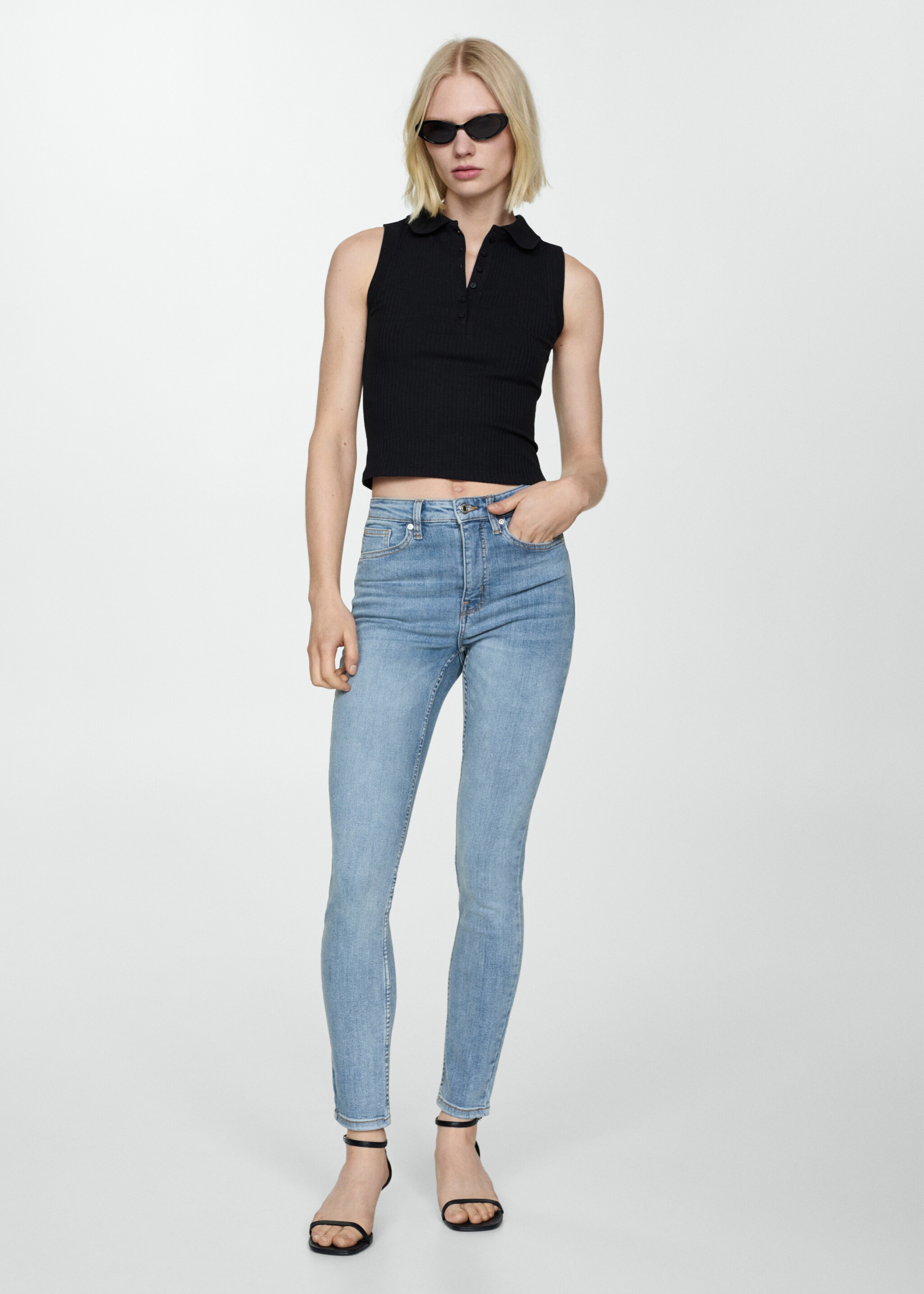 Skinny Jeans mit hohem Bund - Allgemeine Ansicht