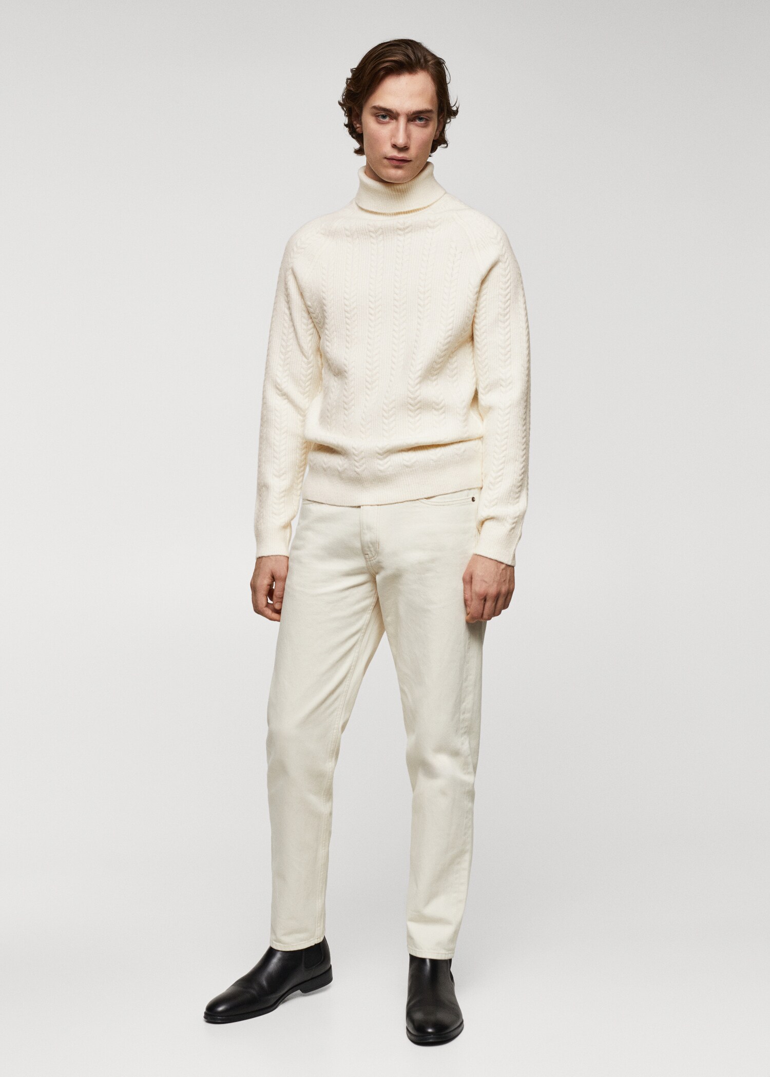 Twisted turtleneck sweater - General plane