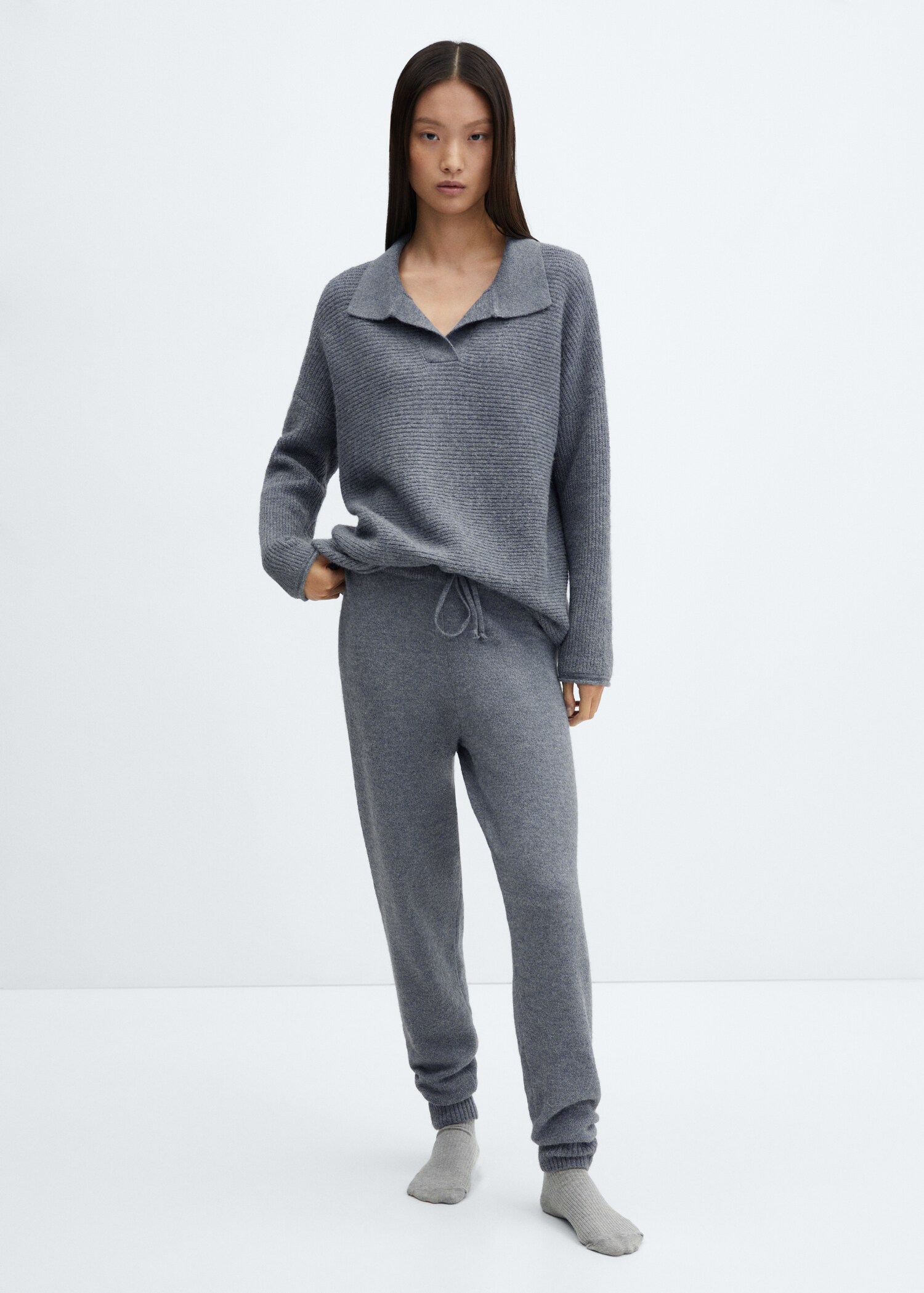 Oversized knit sweater - General plane