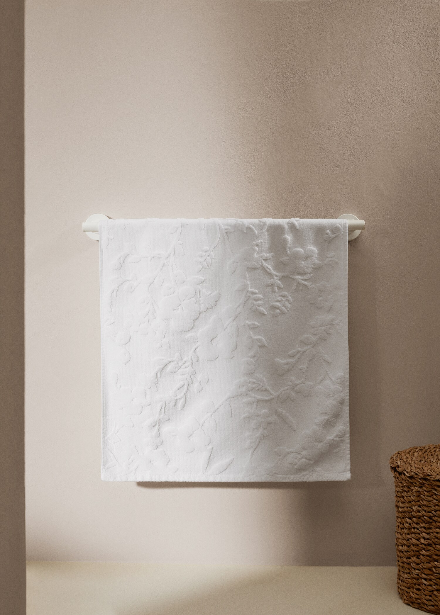 Asciugamano bidet jacquard fiore 50x90 cm - Piano generale