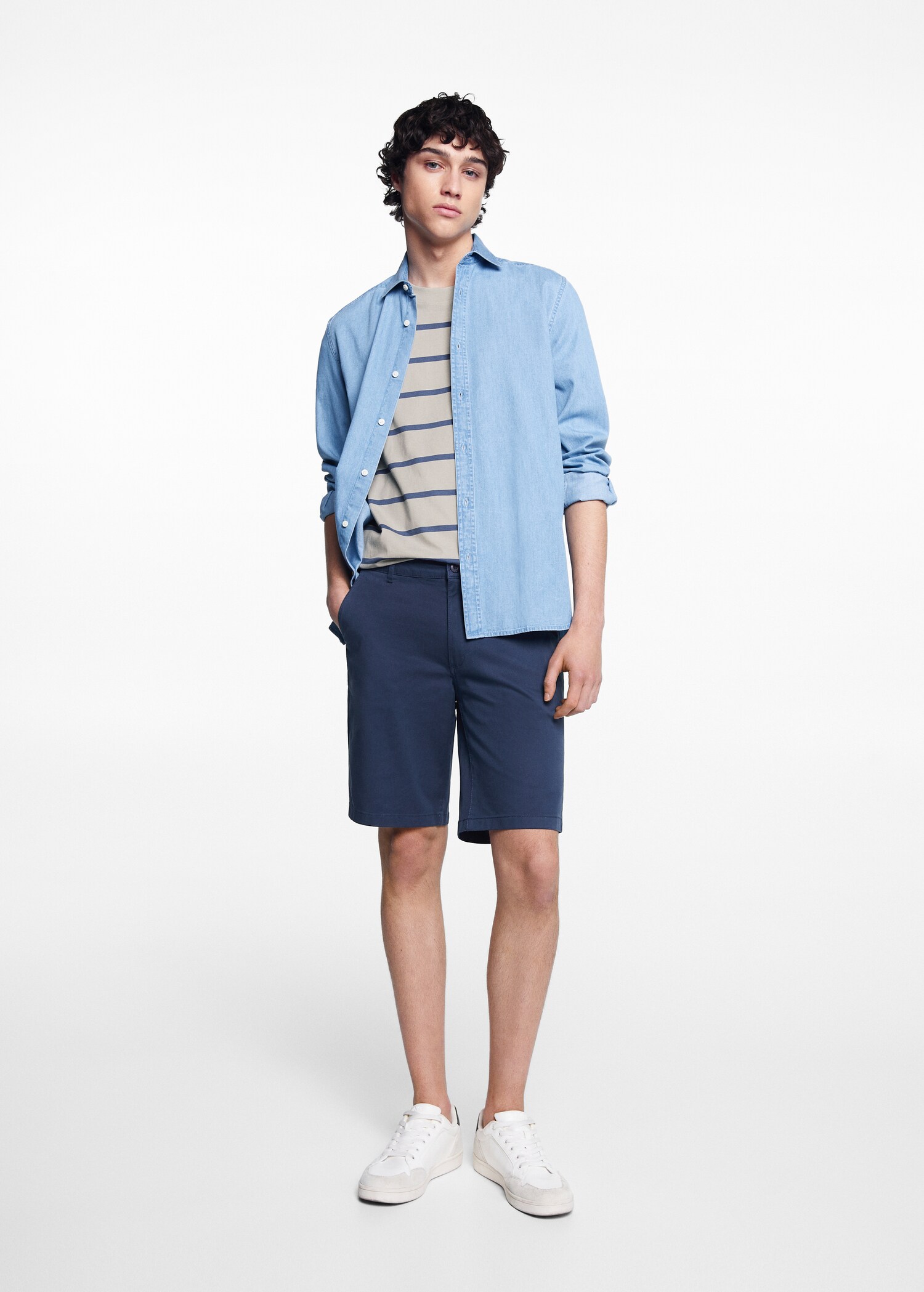 Slim fit cotton Bermuda shorts - General plane