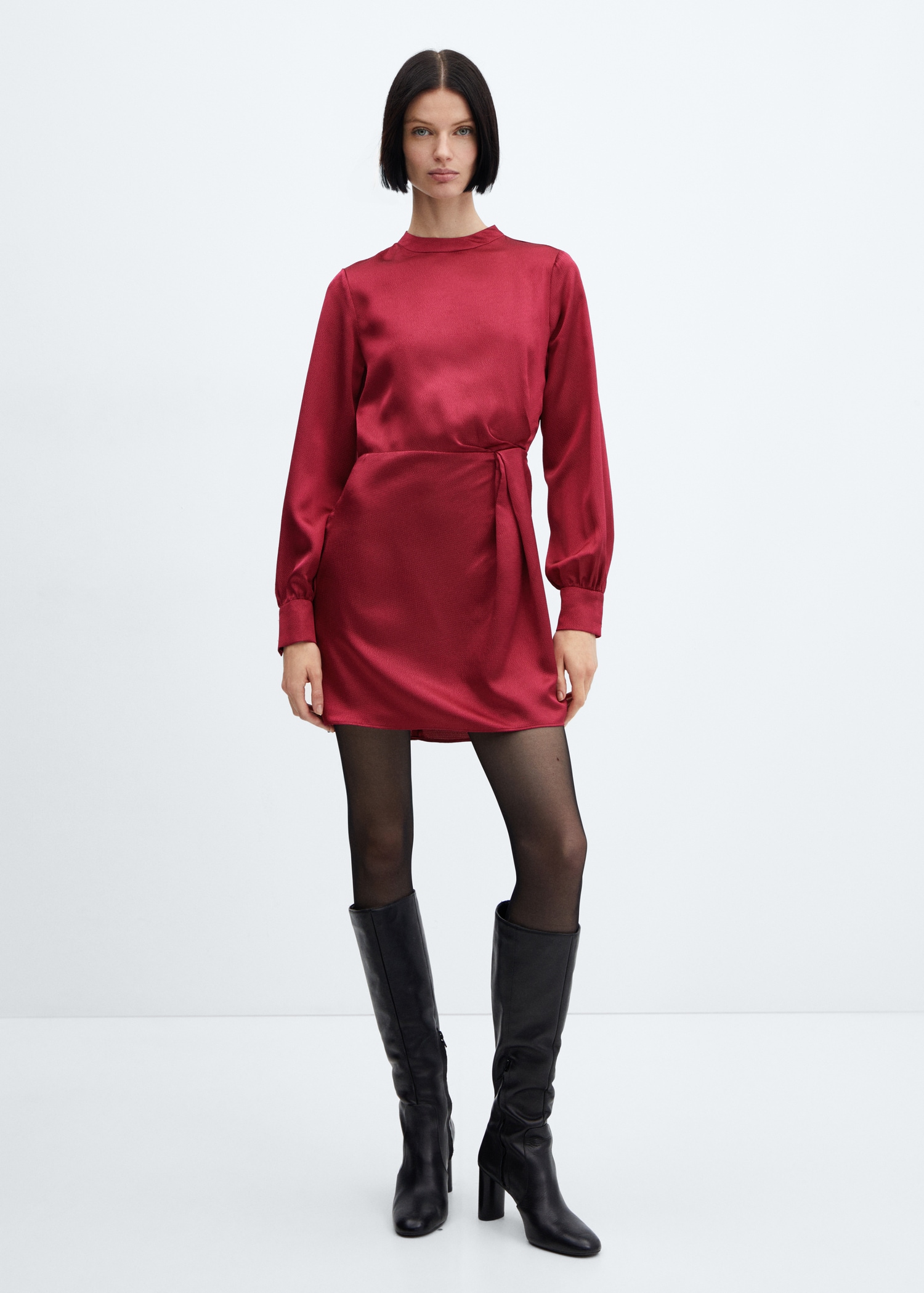 Robe satinée manches bouffantes - Plan général
