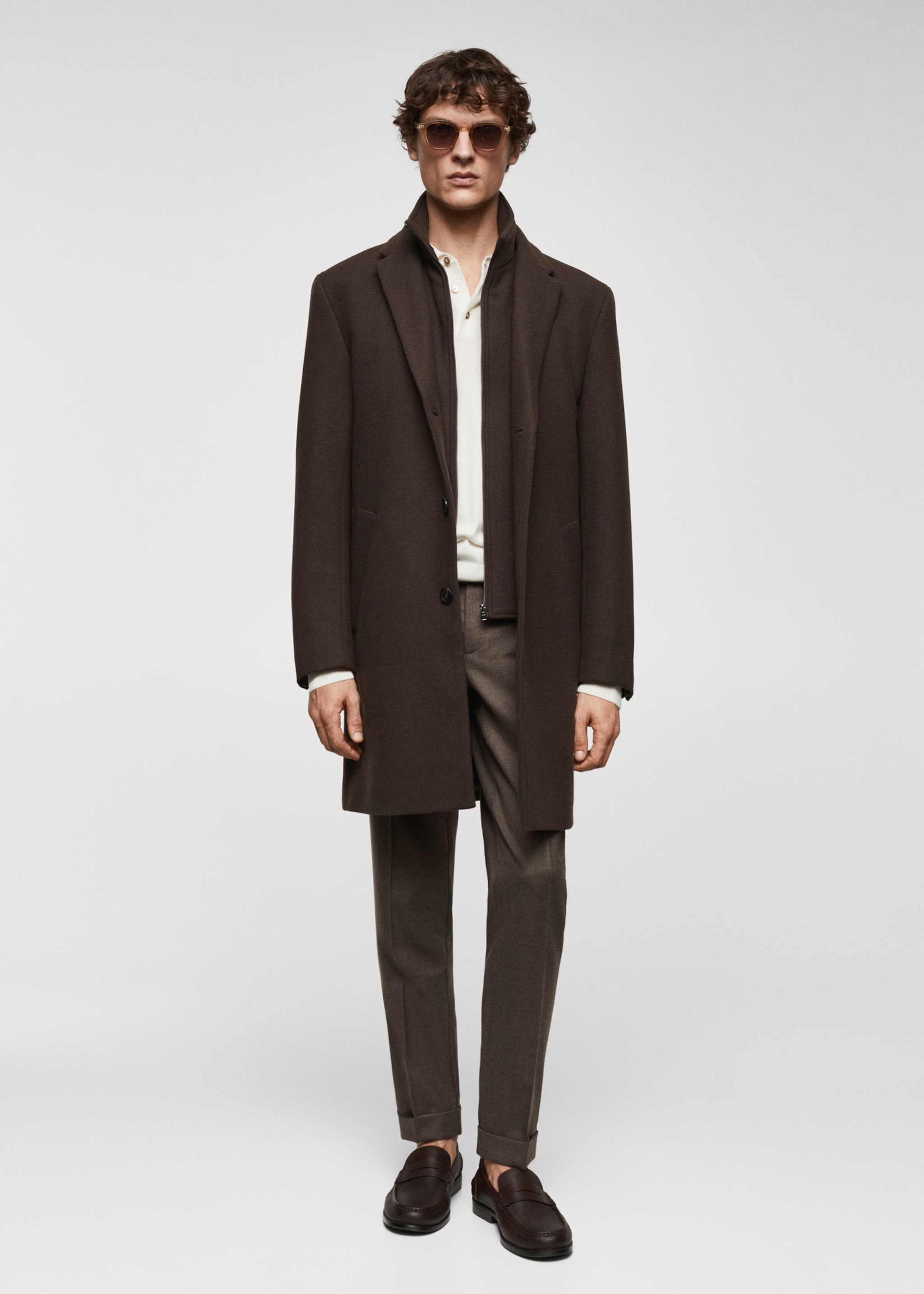 Wool coat with detachable collar - General plane