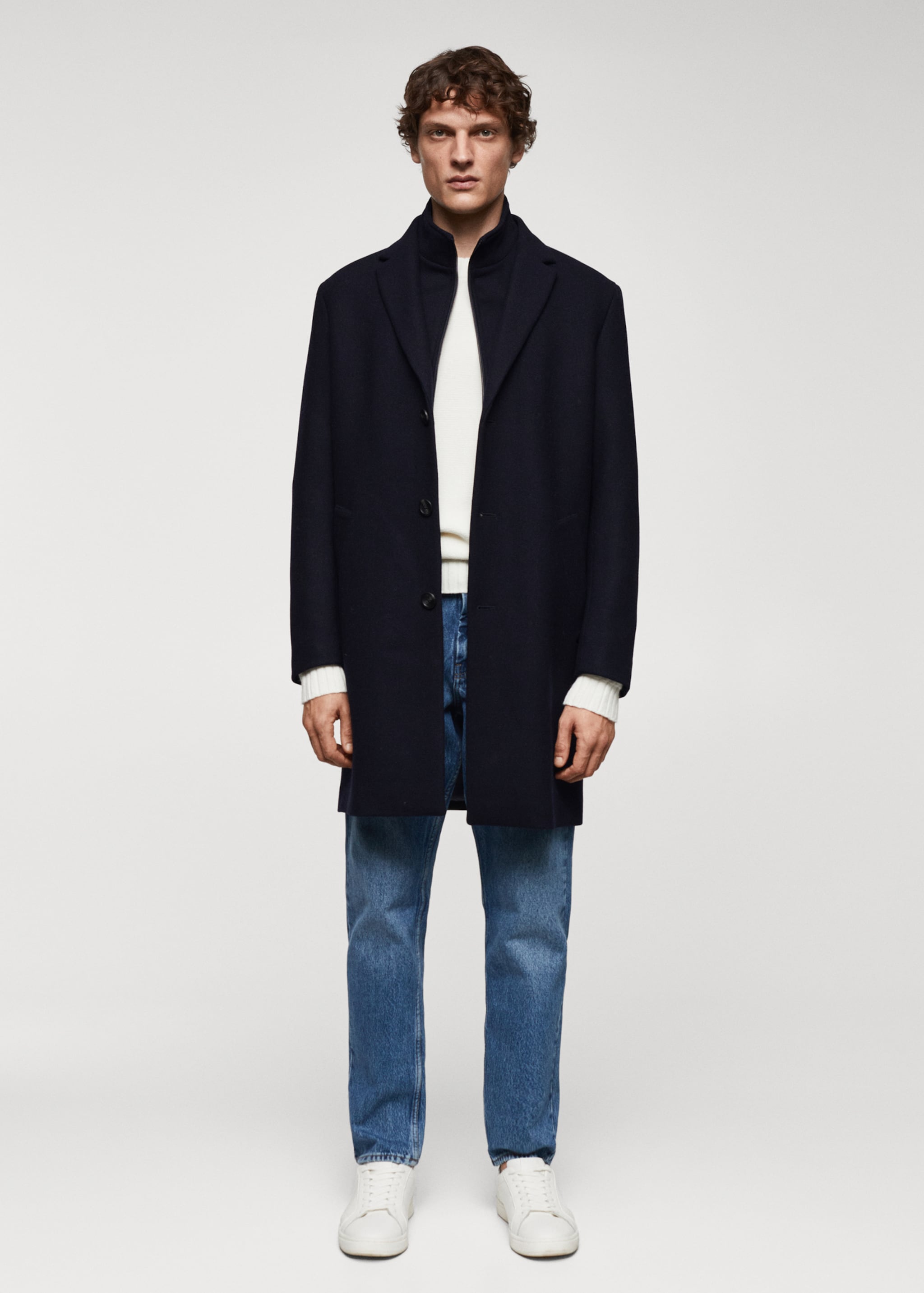 Wool coat with detachable collar - General plane