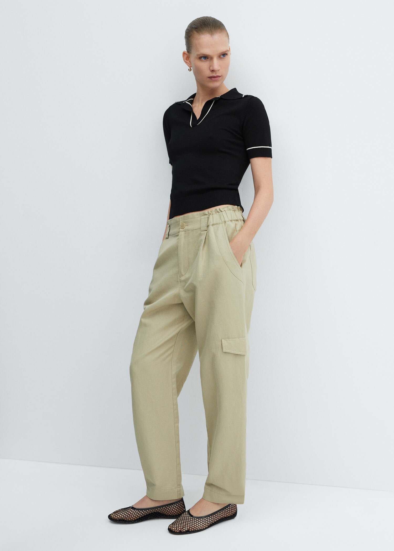 Knitted polo-neck sweater - General plane