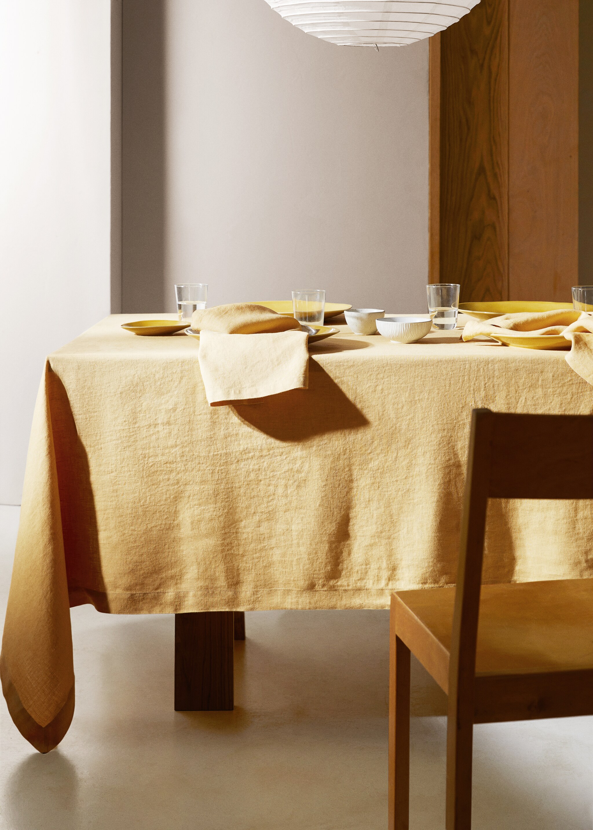100% linen tablecloth with quilted details 170x250cm - General plane