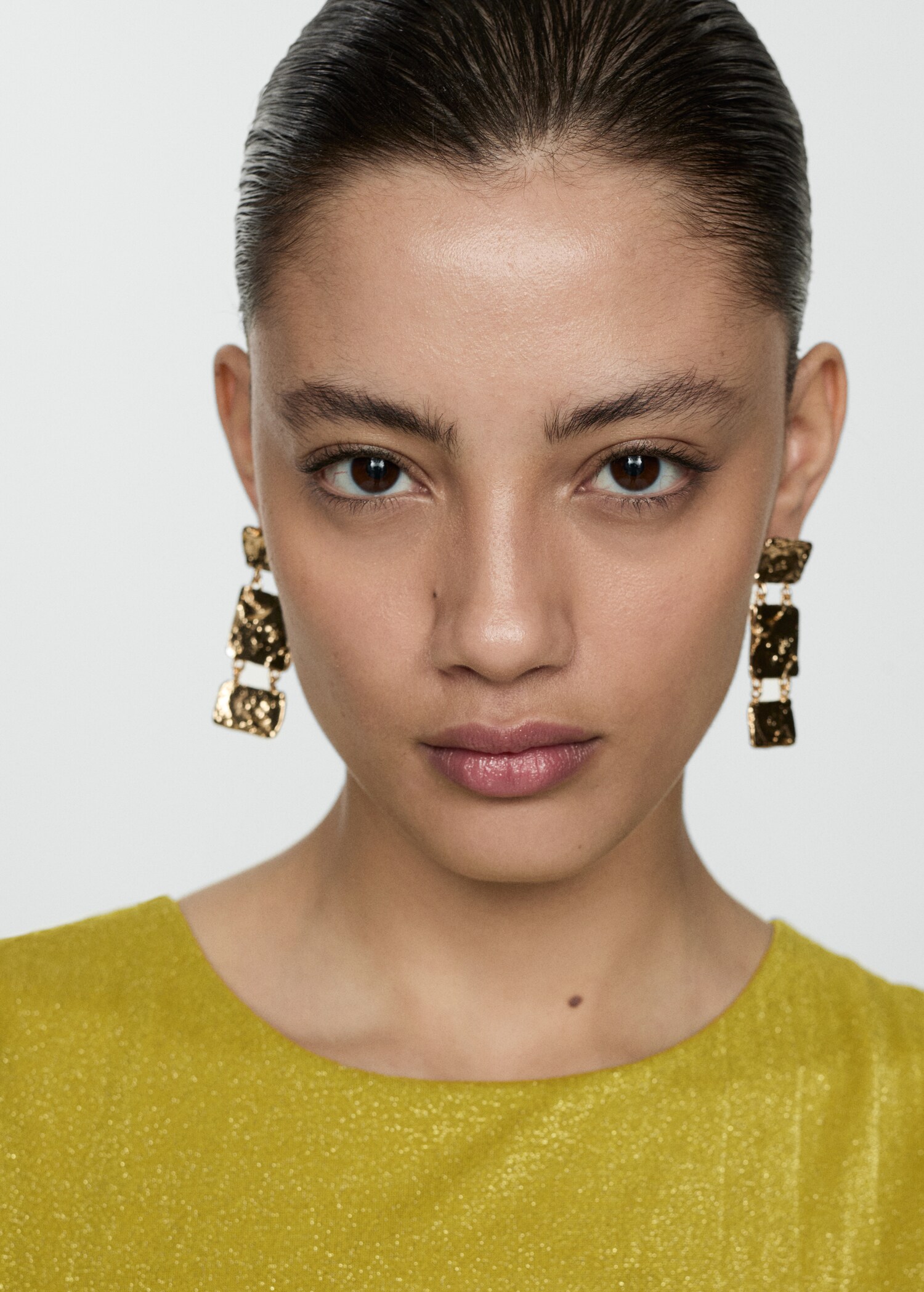 Long textured earrings - General plane