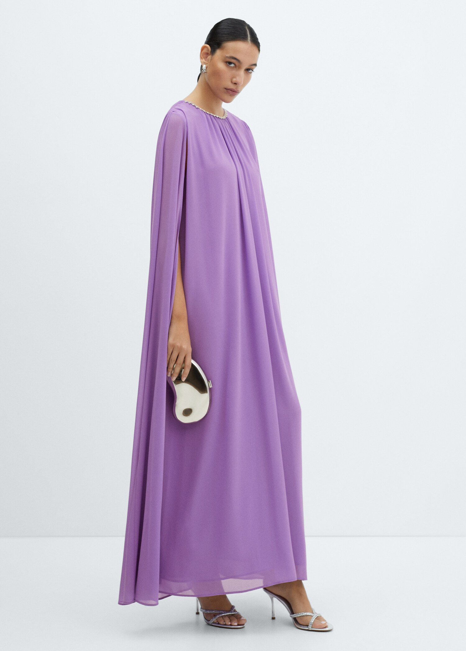 Sleeve slit dress - General plane