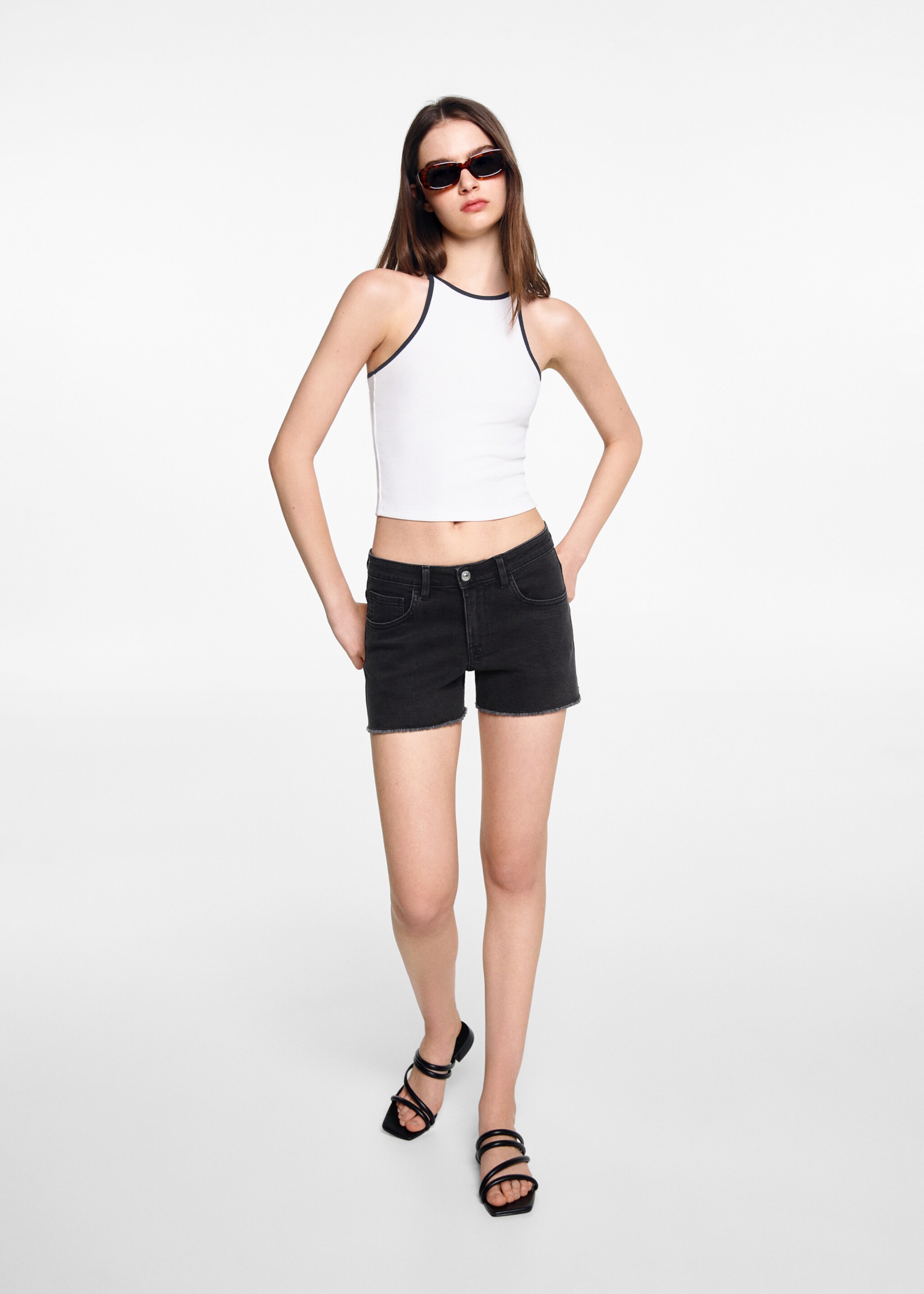 Medium-waist denim shorts - General plane