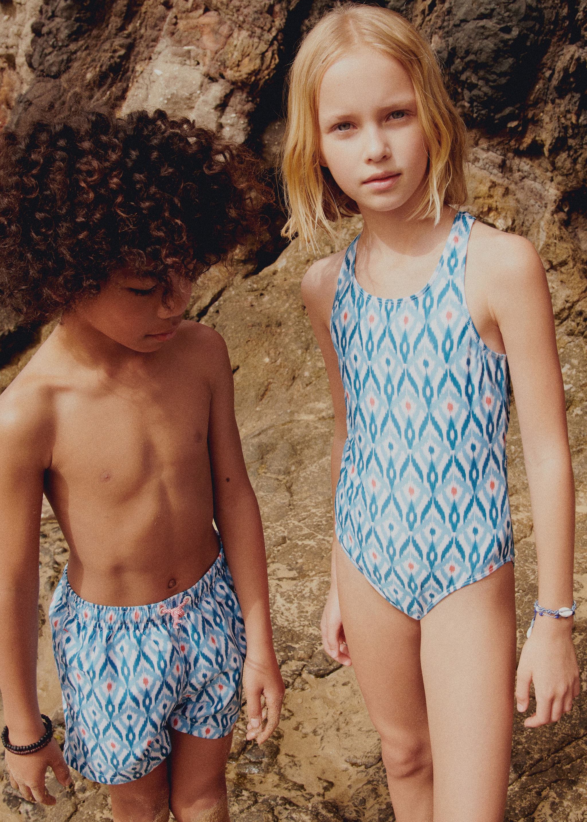 Printed swimsuit with crossed straps - General plane
