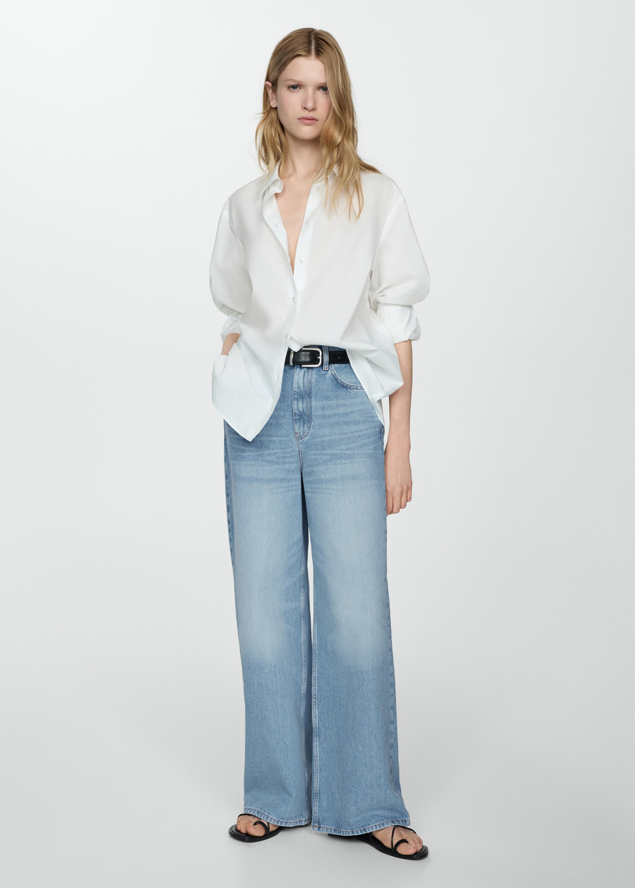 Low-rise loose-fit wideleg jeans - General plane
