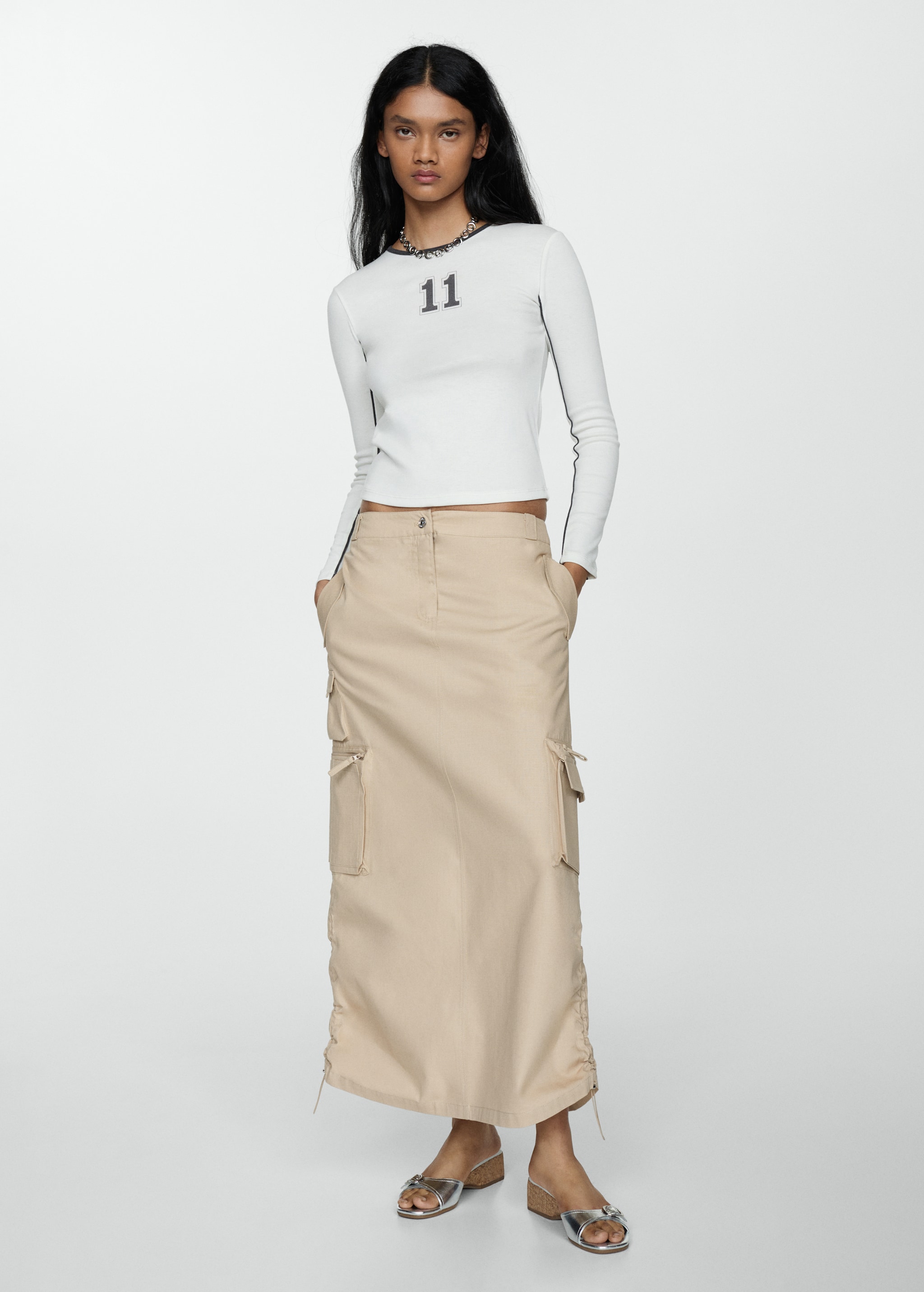 Parachute skirt with cargo pockets - General plane