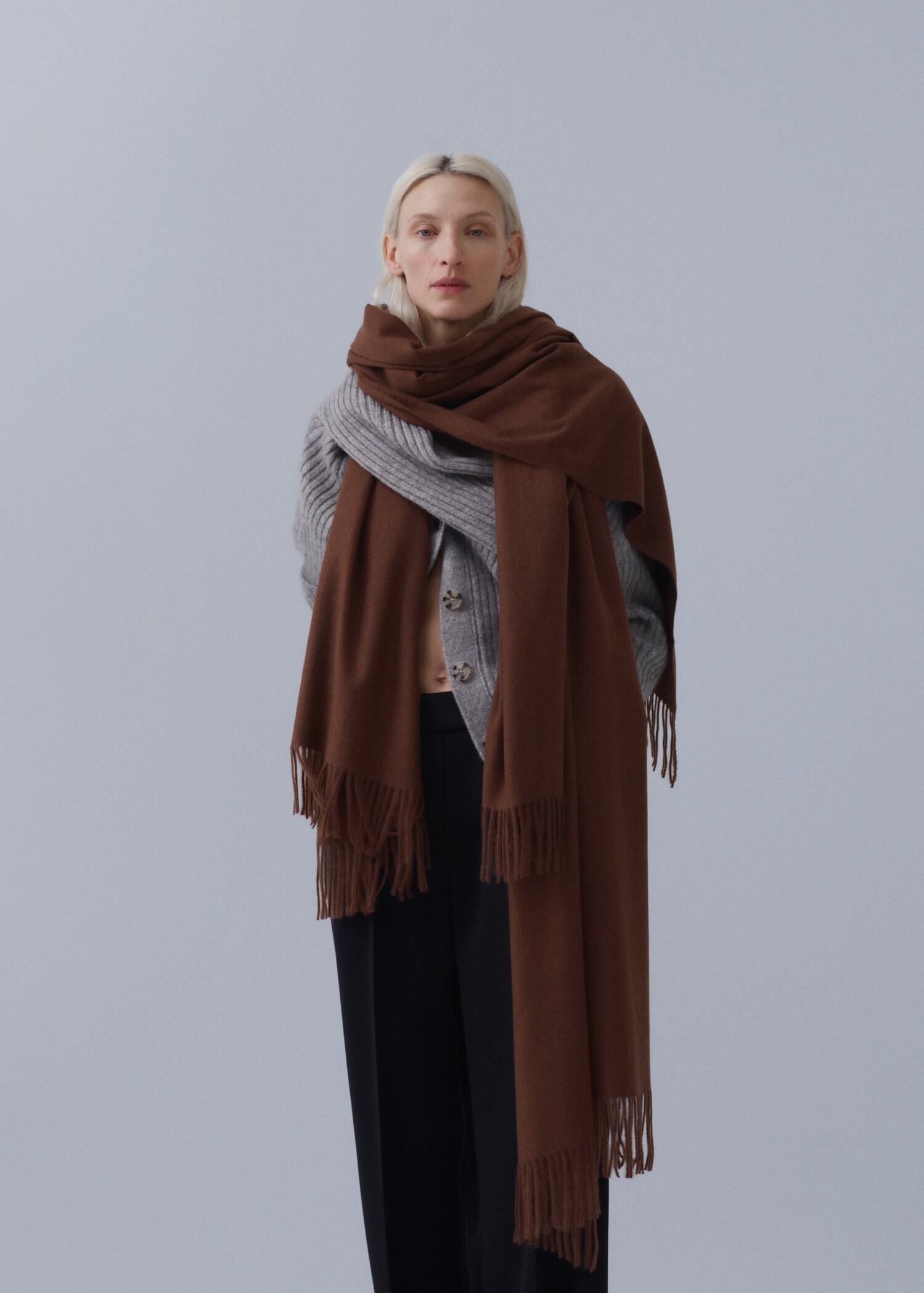 Fringed edge scarf - General plane