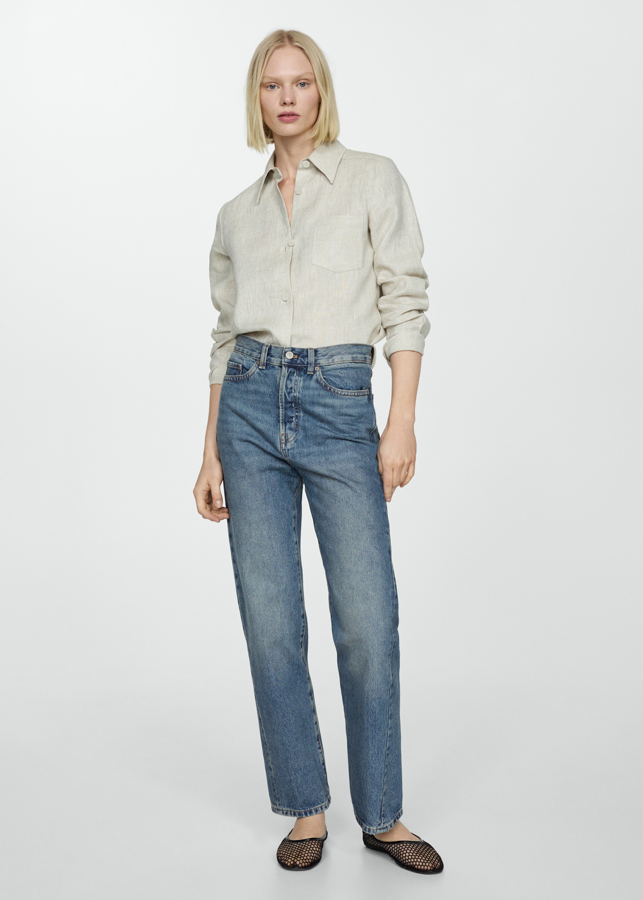 Straight jeans with forward seams - General plane