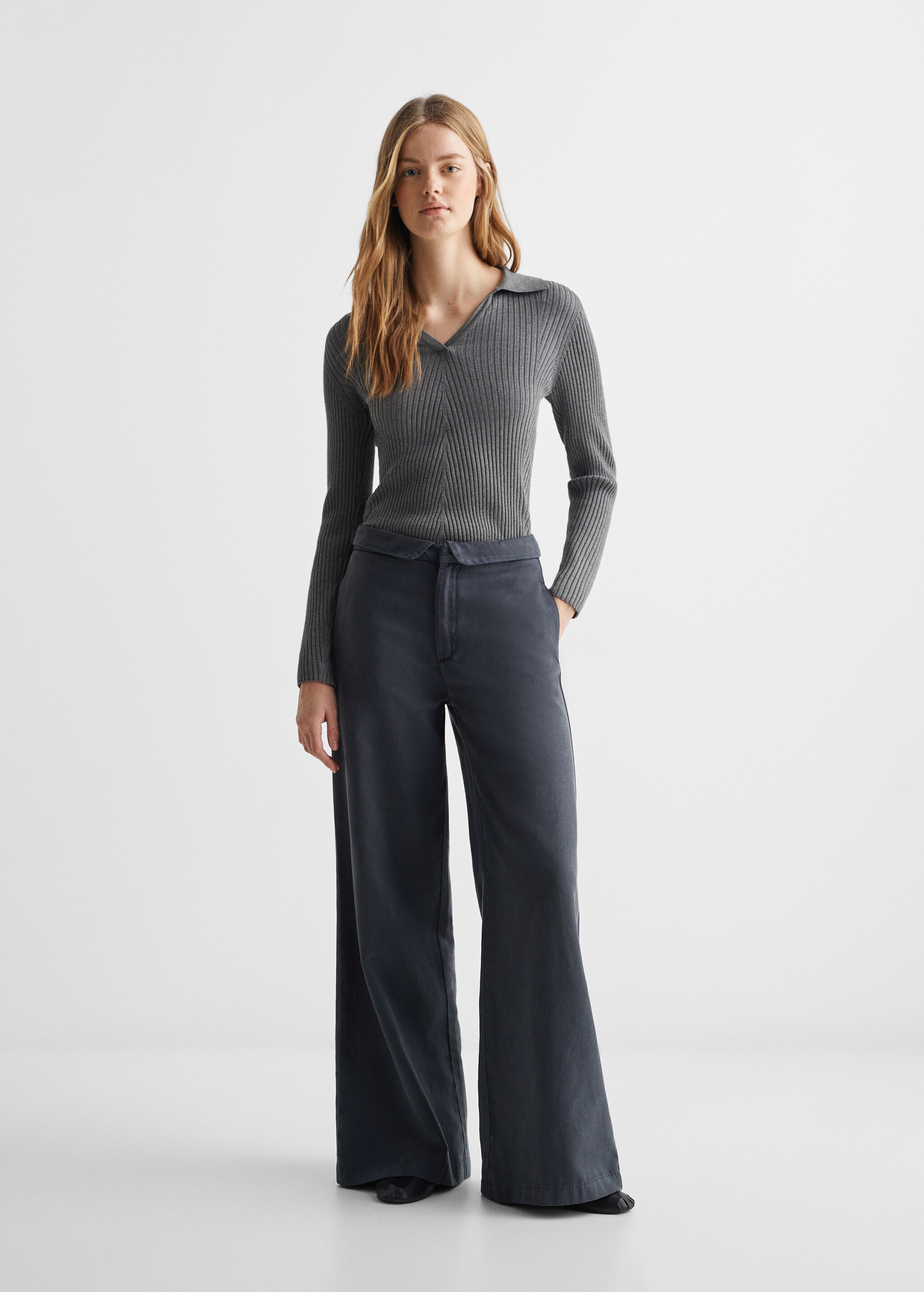 Turn-up waist trousers - General plane