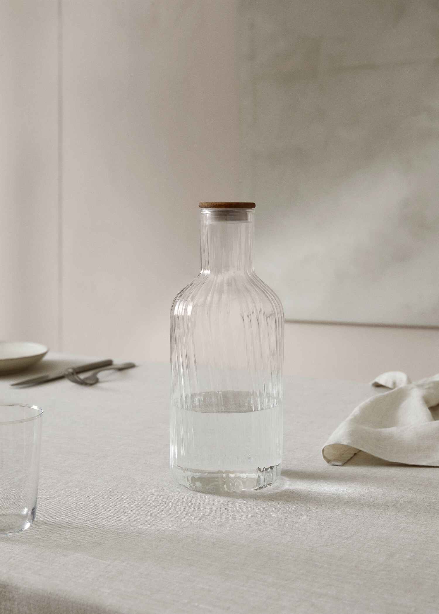 Flasche aus Borosilikat mit Reliefprägung - Allgemeine Ansicht