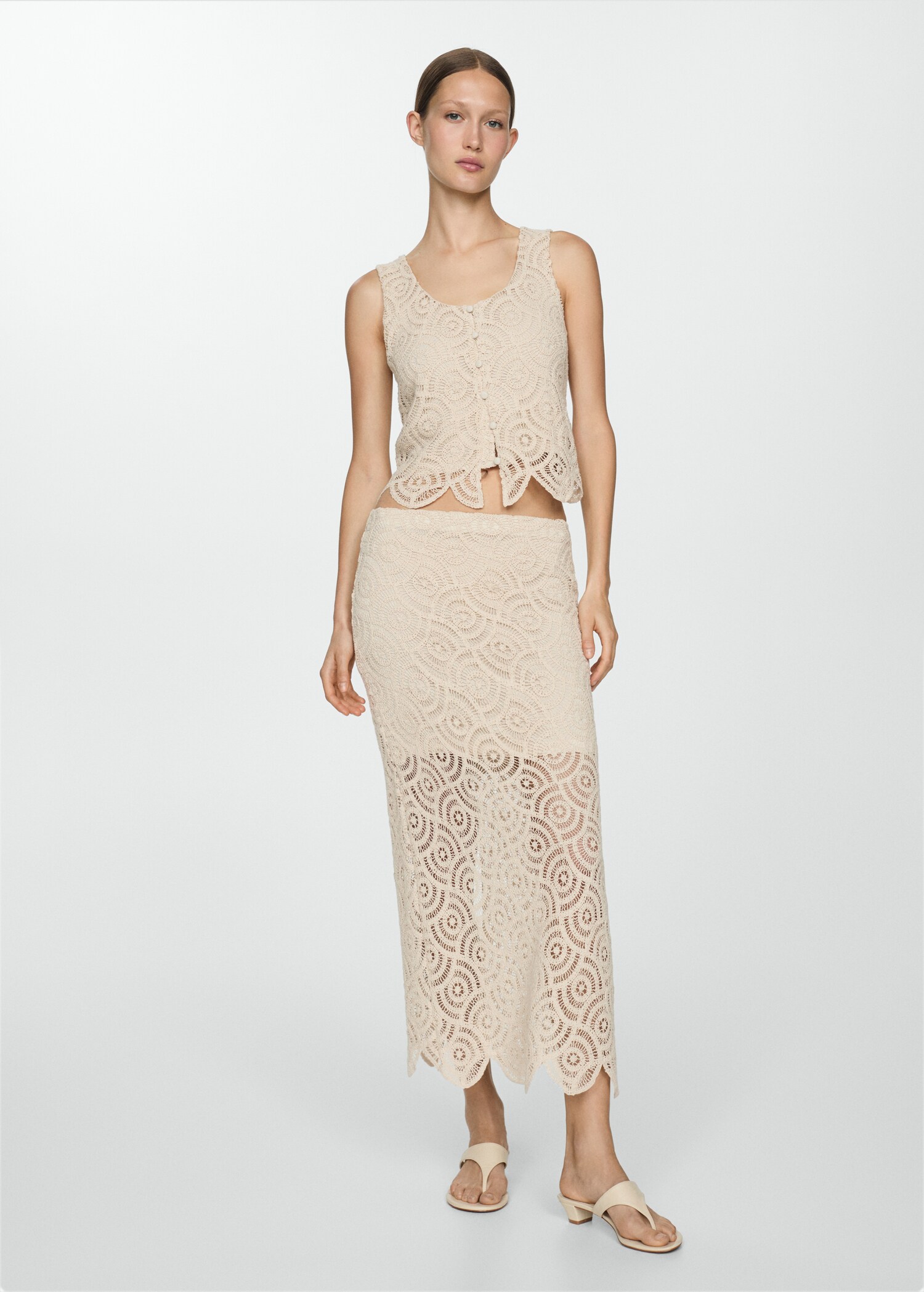 Crochet top with buttons - General plane