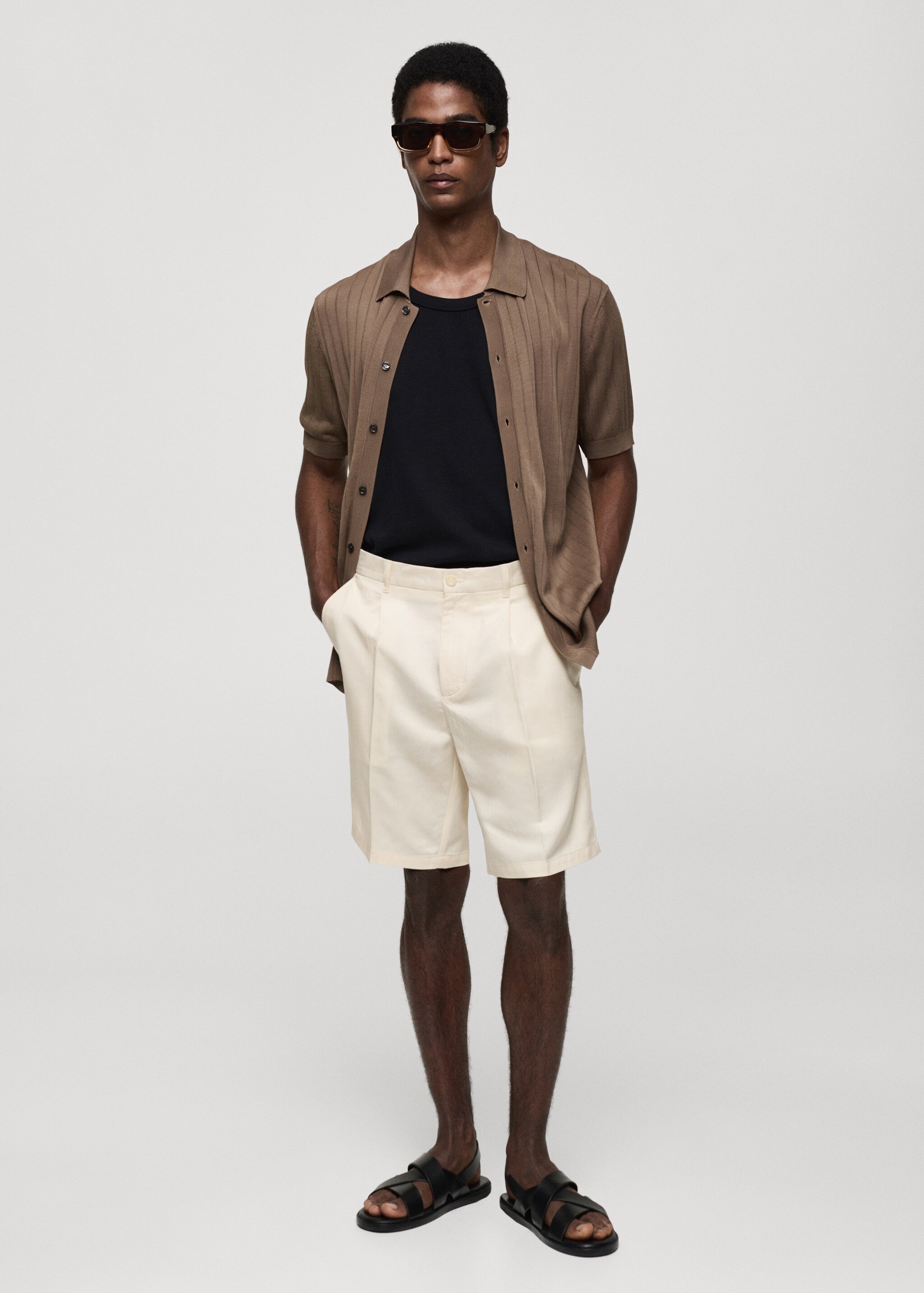 Linen-blend bermuda shorts with pleats - General plane
