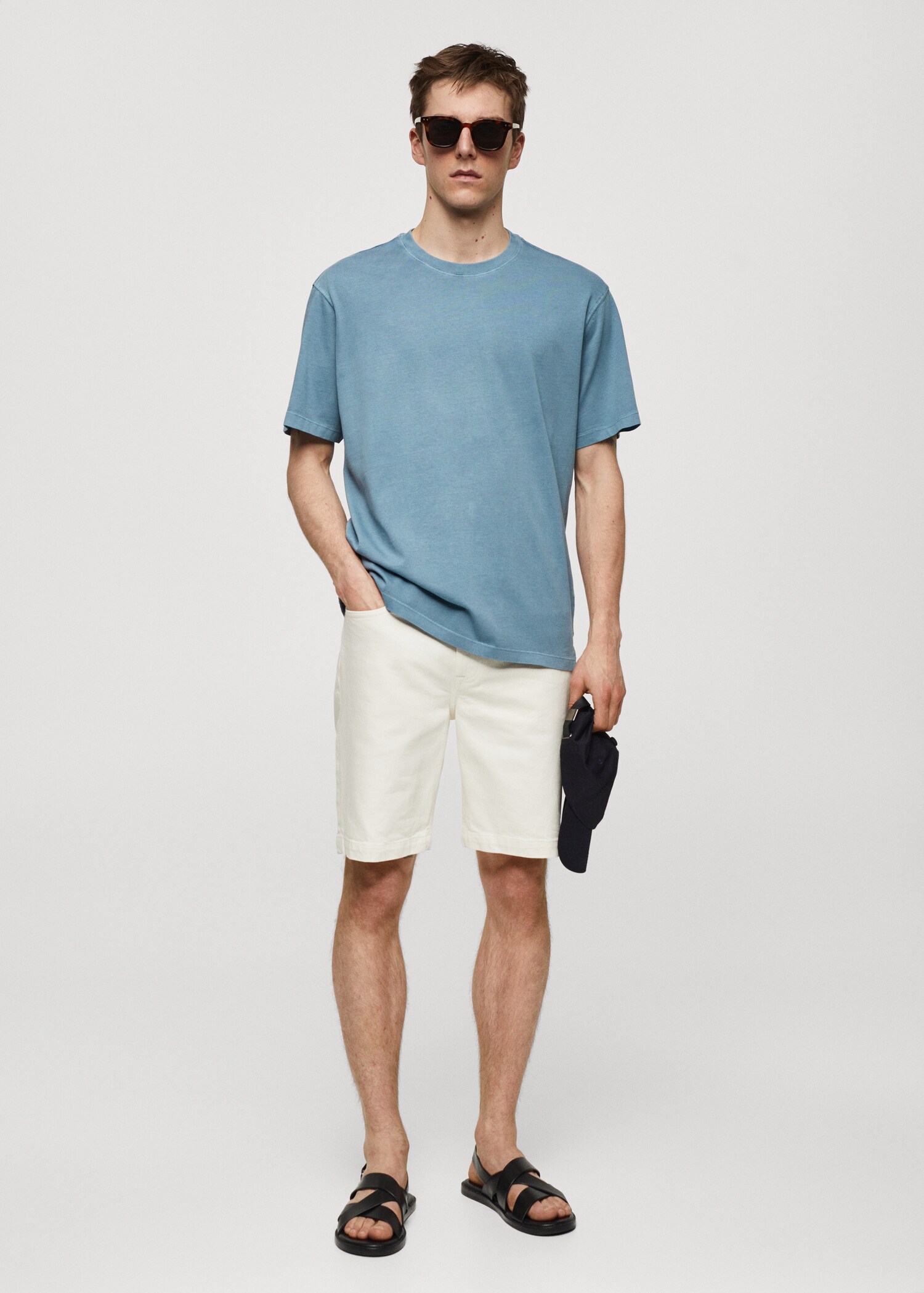 100% cotton relaxed-fit t-shirt - Загальний план