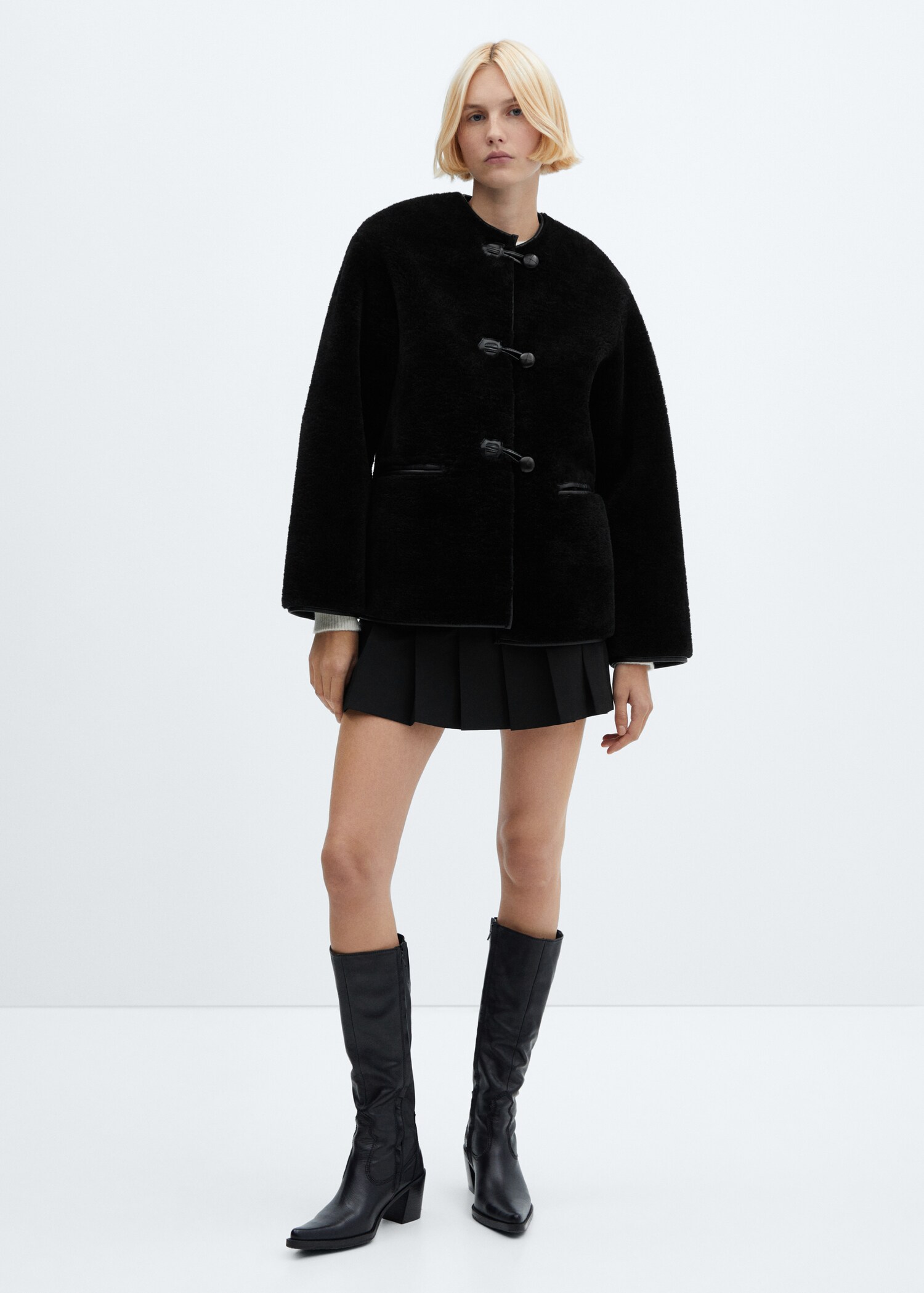 Fur-effect coat with appliqués - General plane