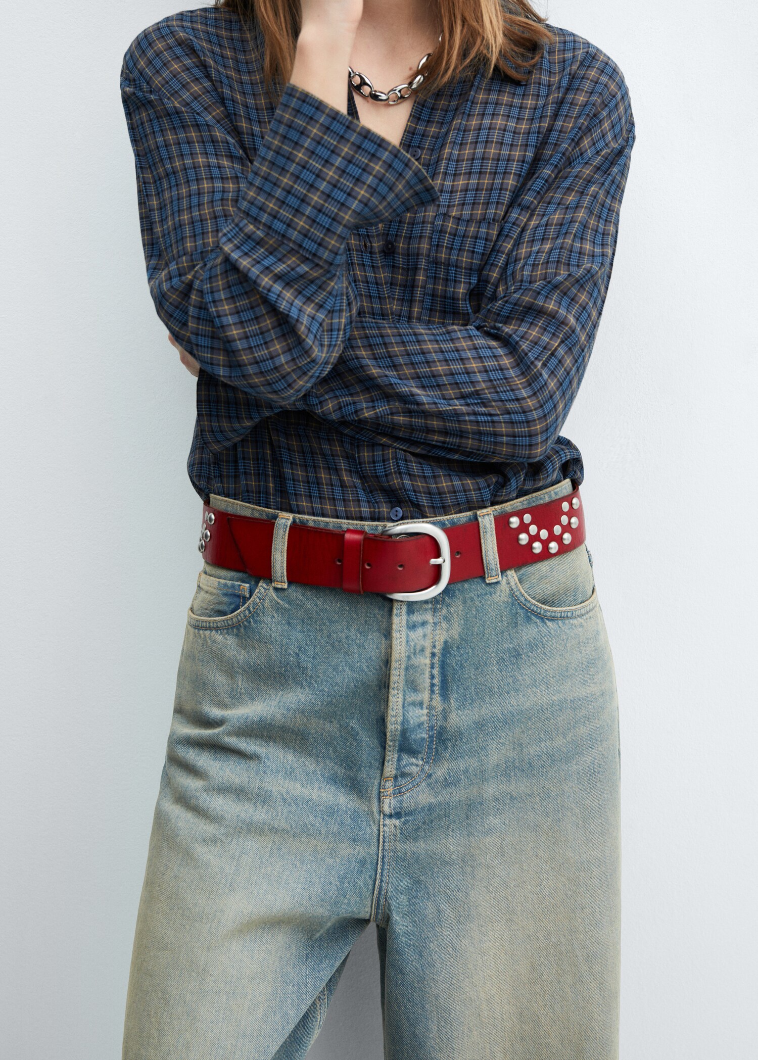 Stud leather belt - General plane