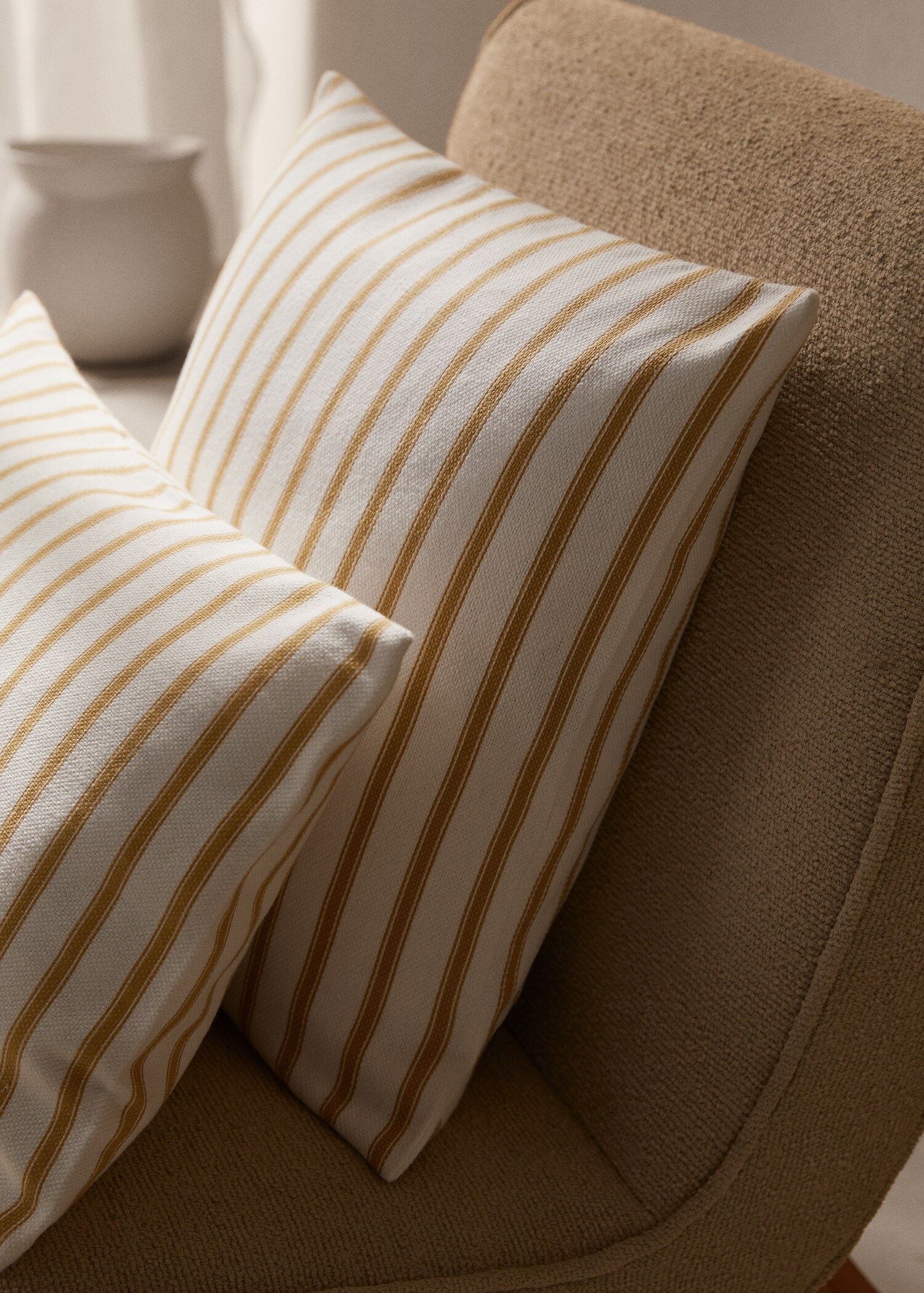 Striped cotton cushion cover 45x45cm - General plane