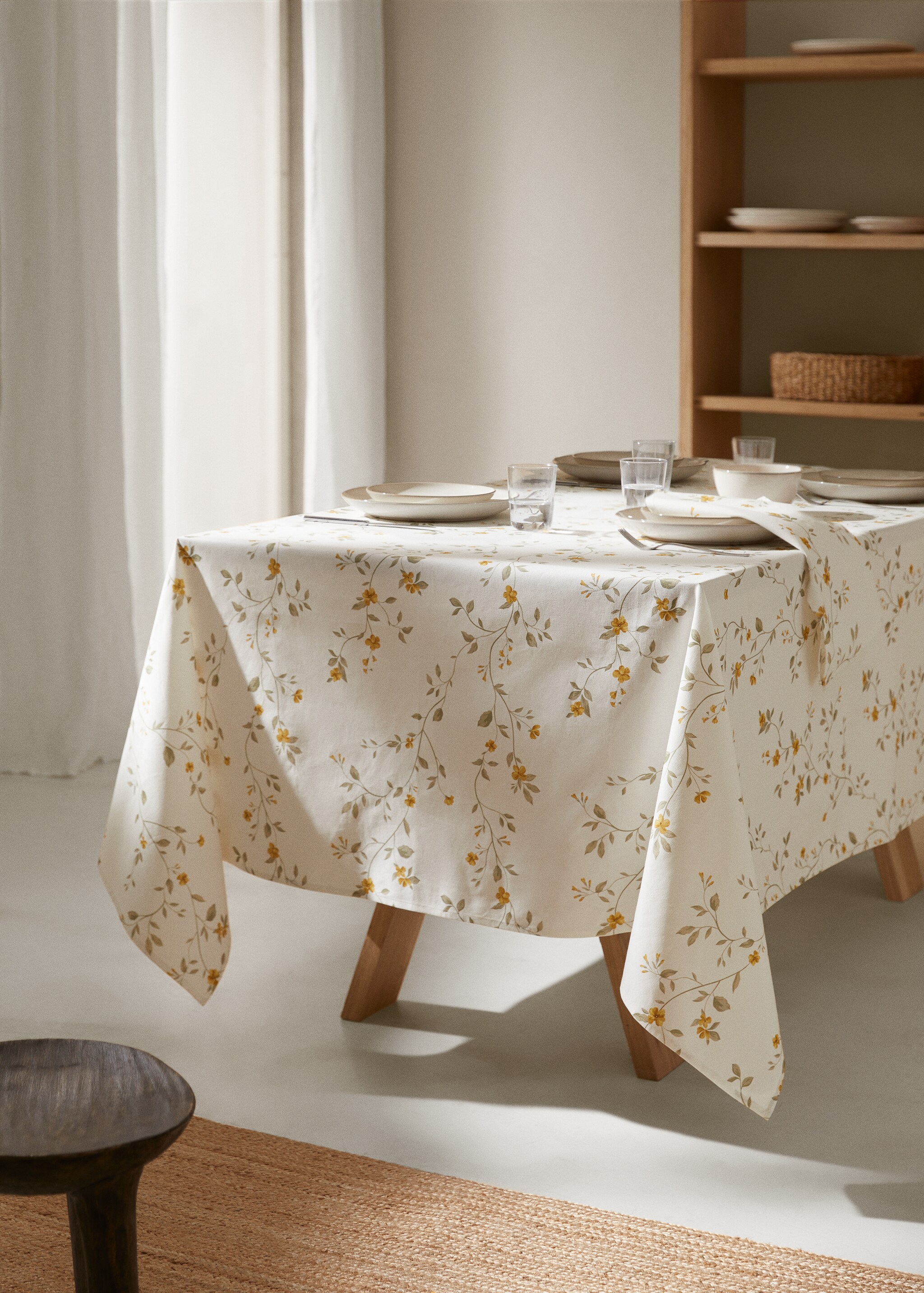 Floral-print cotton tablecloth 170x170cm - General plane