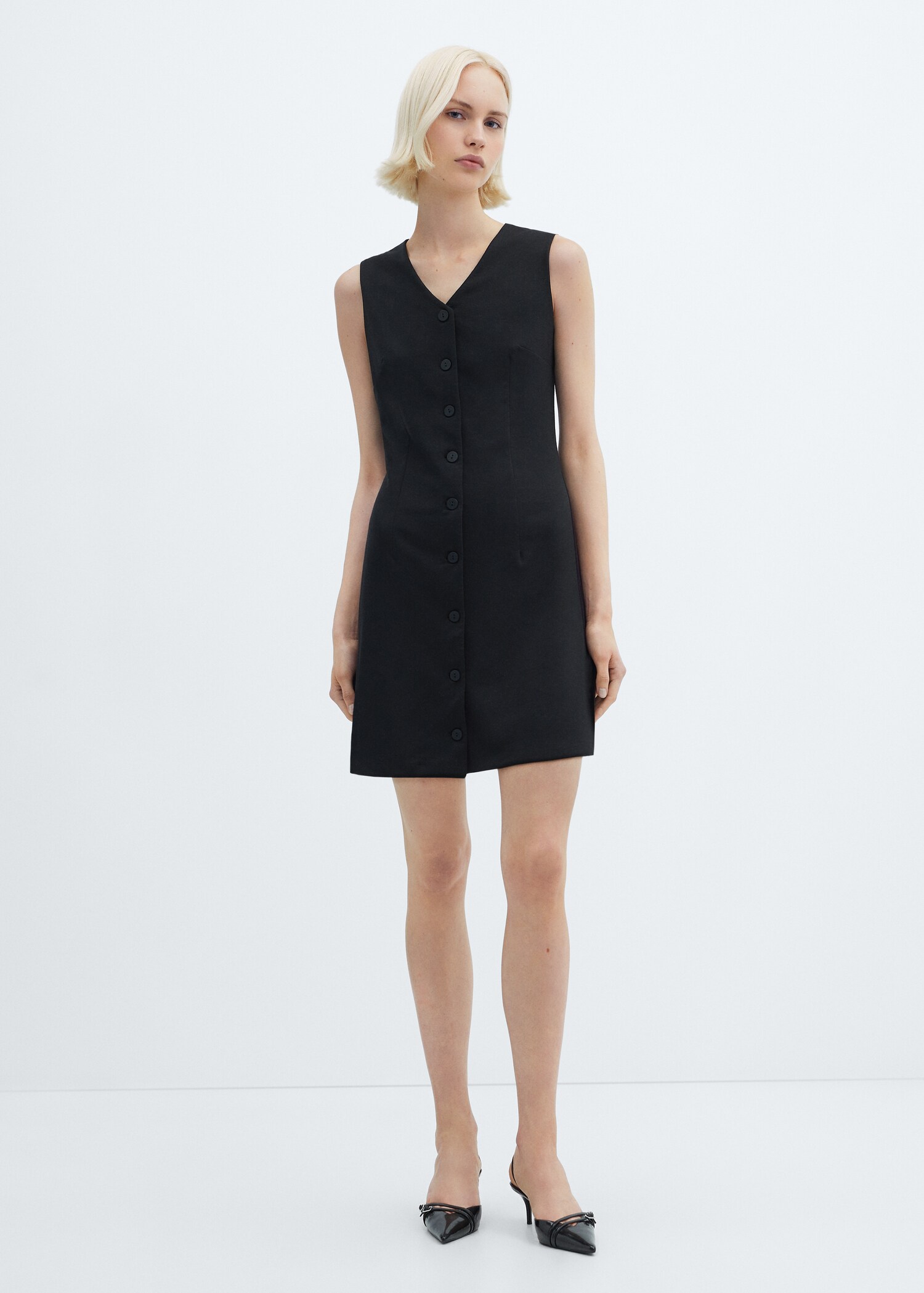 Short buttoned dress - General plane