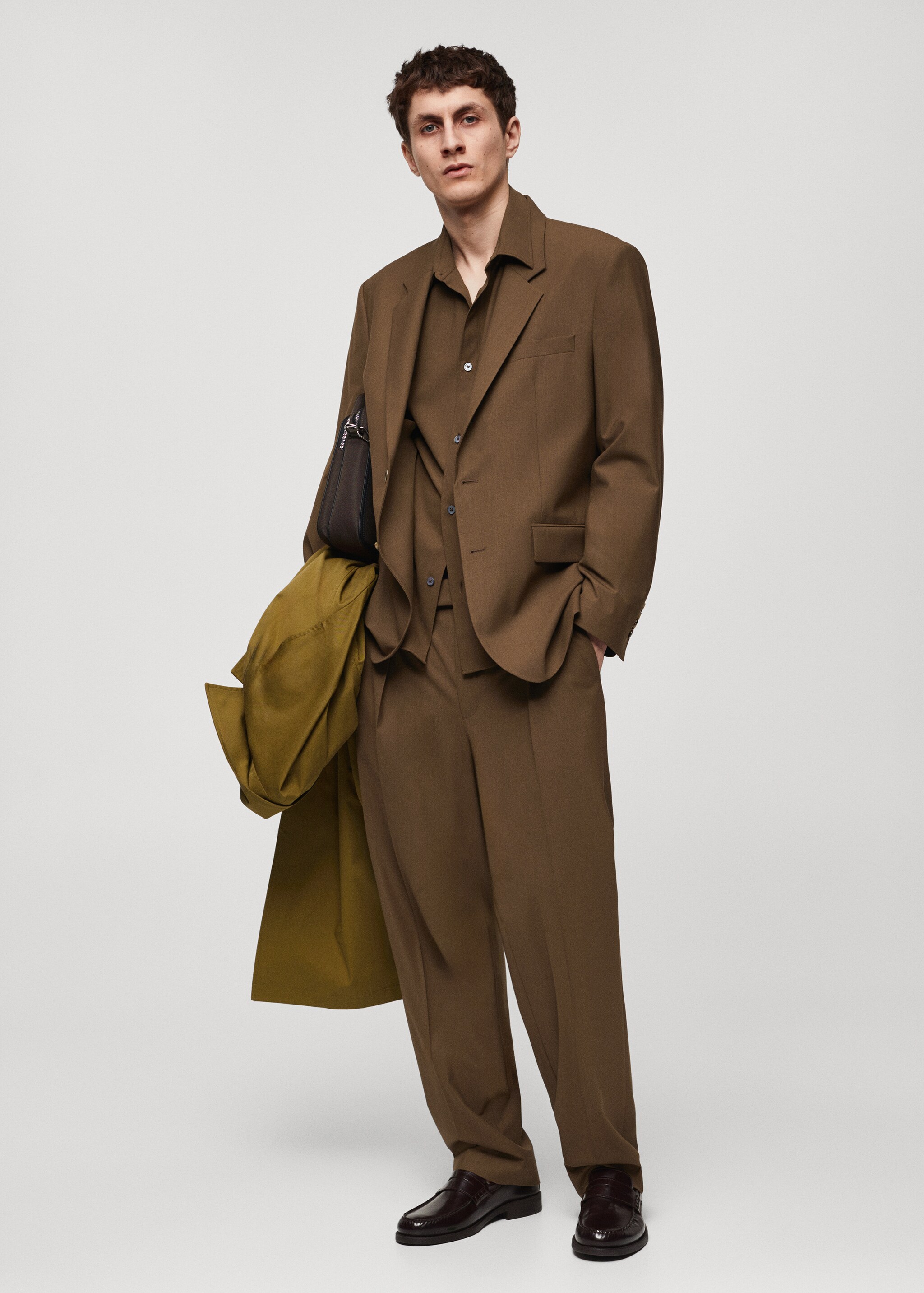Relaxed-fit suit trousers with pleats - General plane