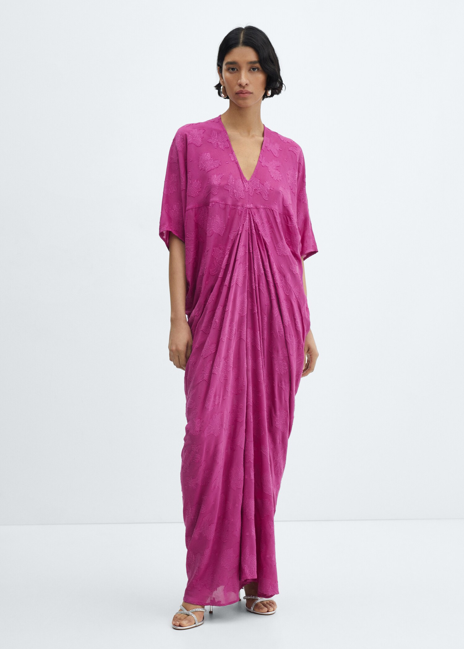 Floral embroidered kaftan - General plane