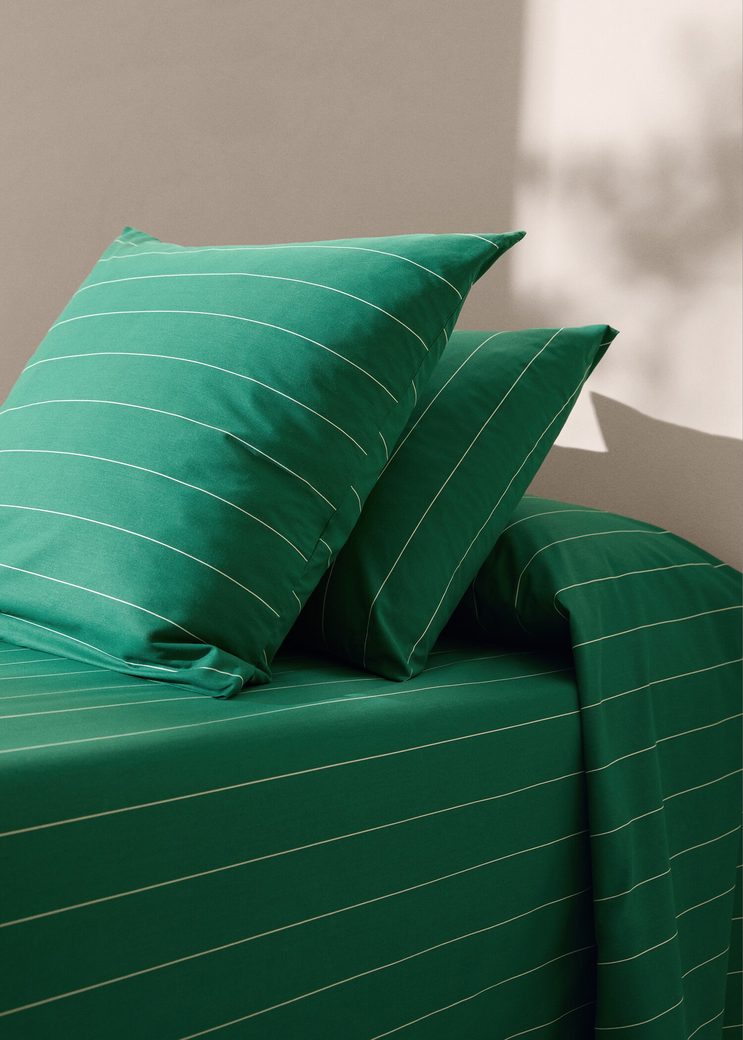 Striped printed cotton pillowcase 45x110cm - General plane