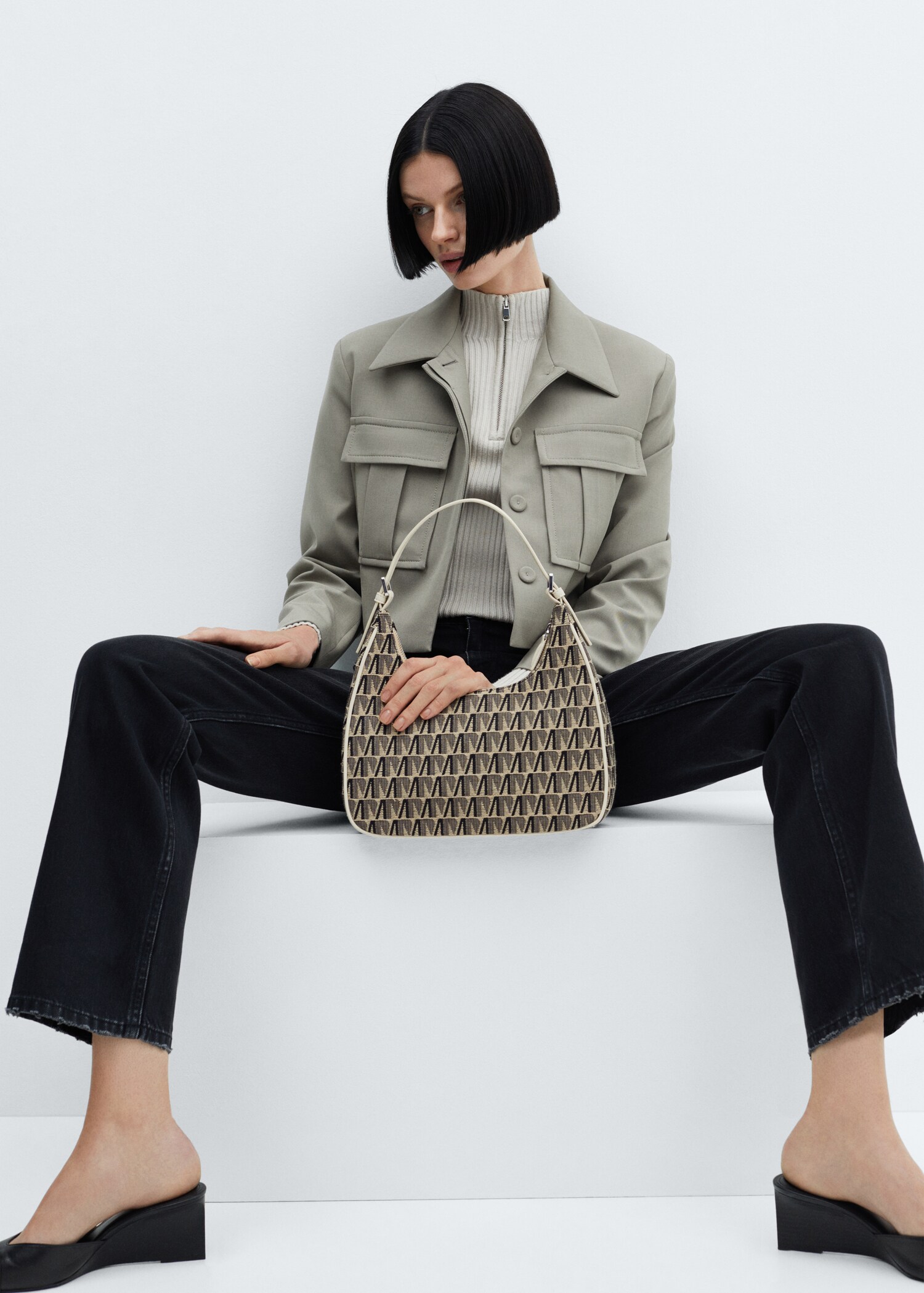 Schultertasche mit Jacquardmuster - Damen | MANGO Liechtenstein