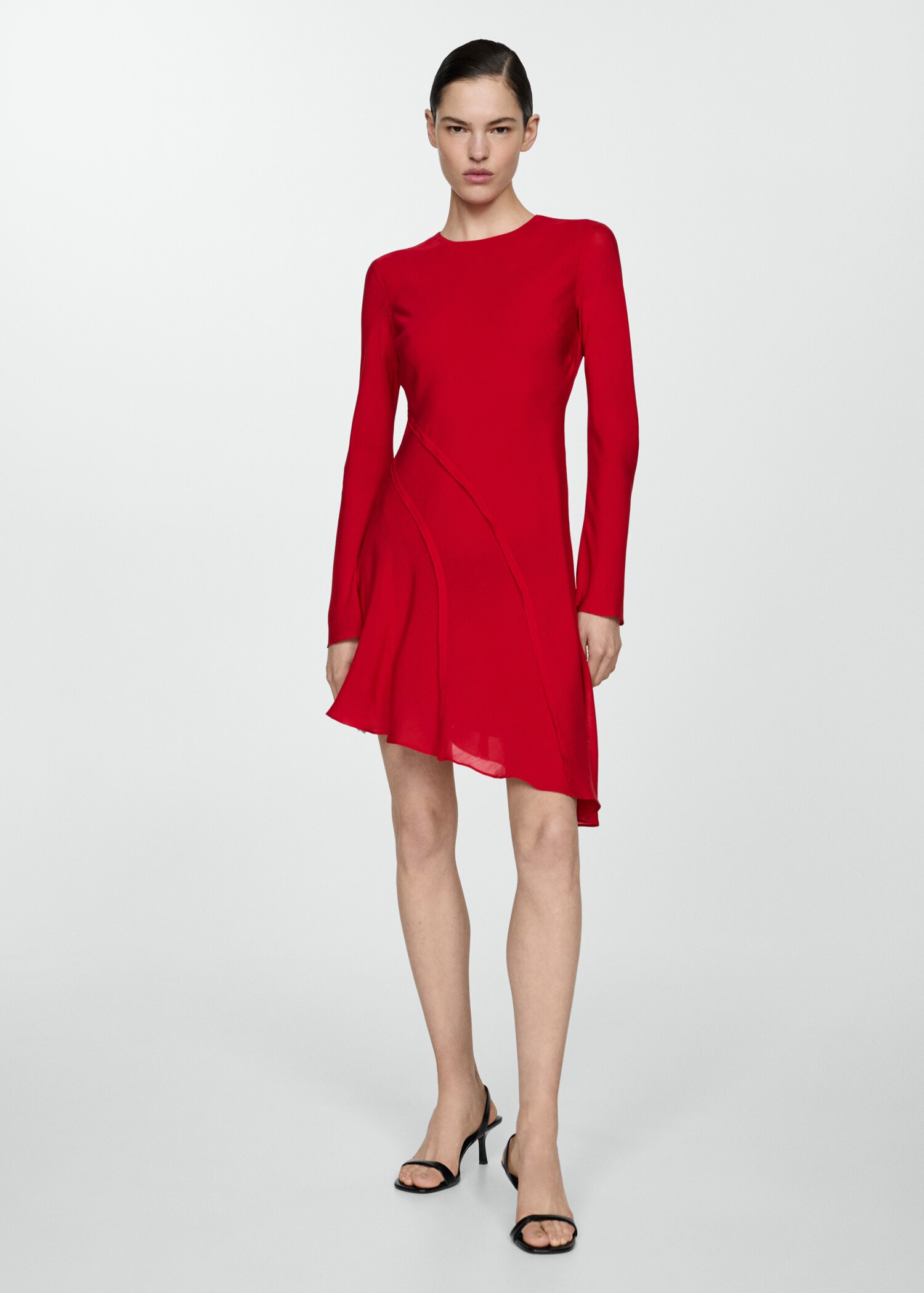 Asymmetrical dress with seam detail - General plane