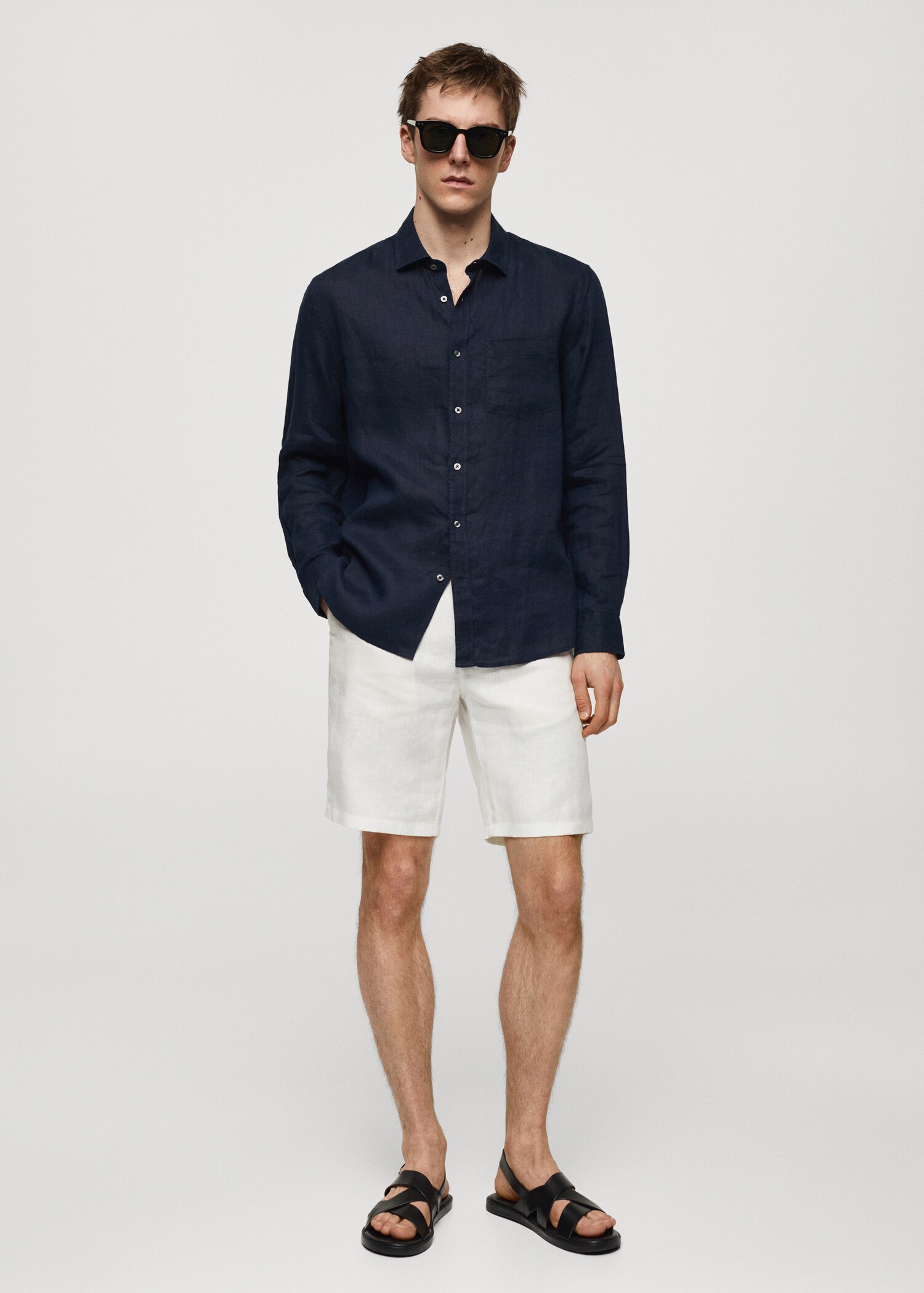 Slim-fit 100% linen bermuda shorts - General plane