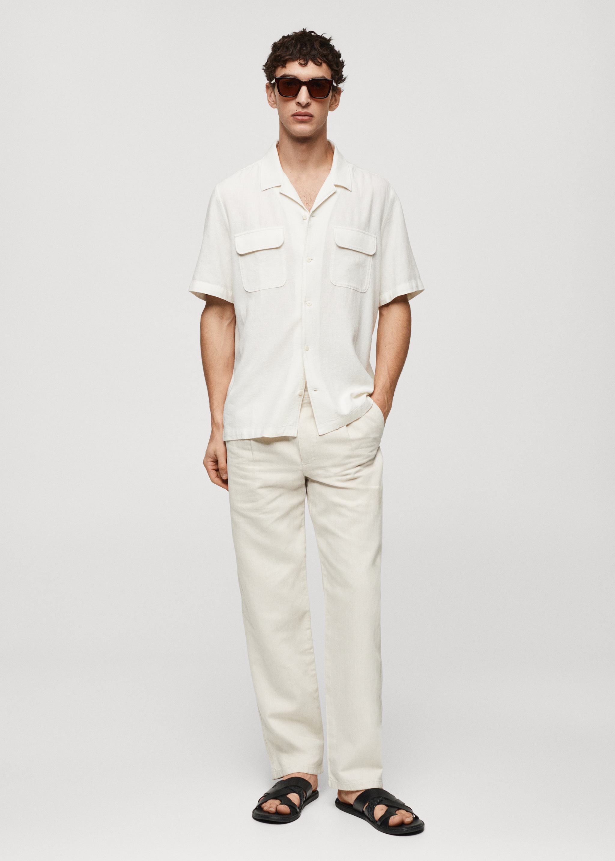 Linen shirt with bowling collar and pockets - General plane