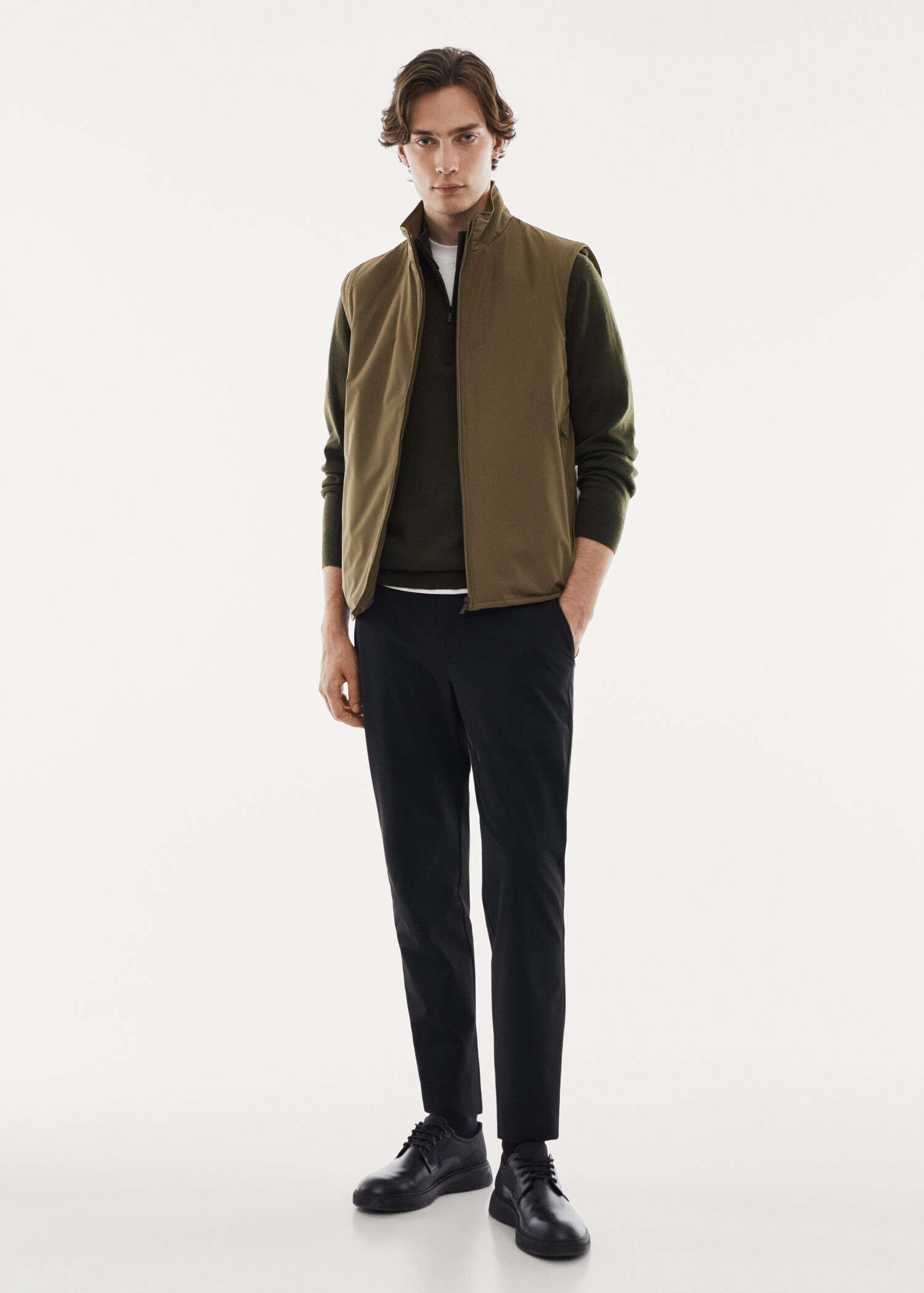 Lightweight quilted water-repellent quilted gilet - General plane