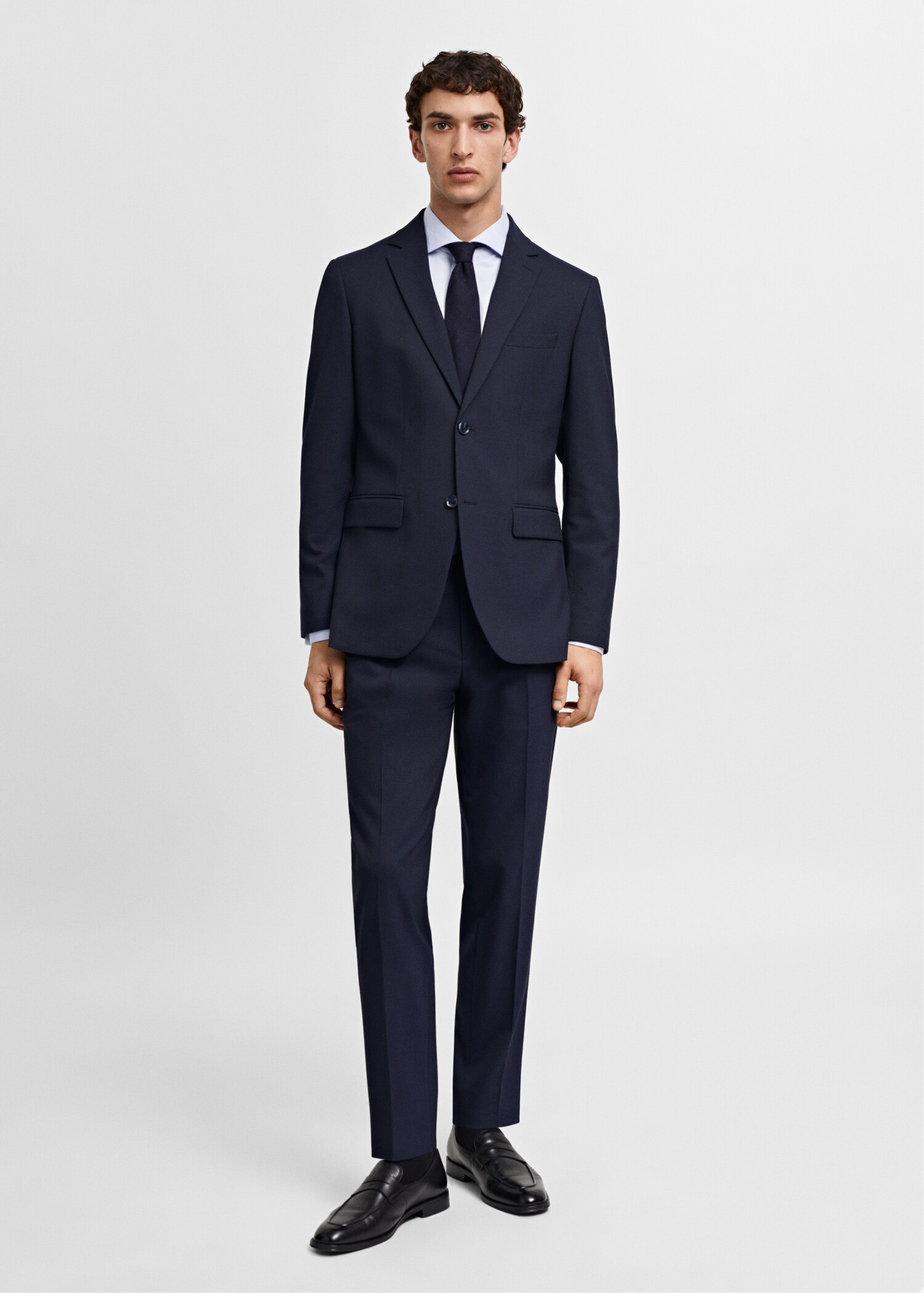 Slim-fit twill fabric suit with shirt cufflinks - General plane