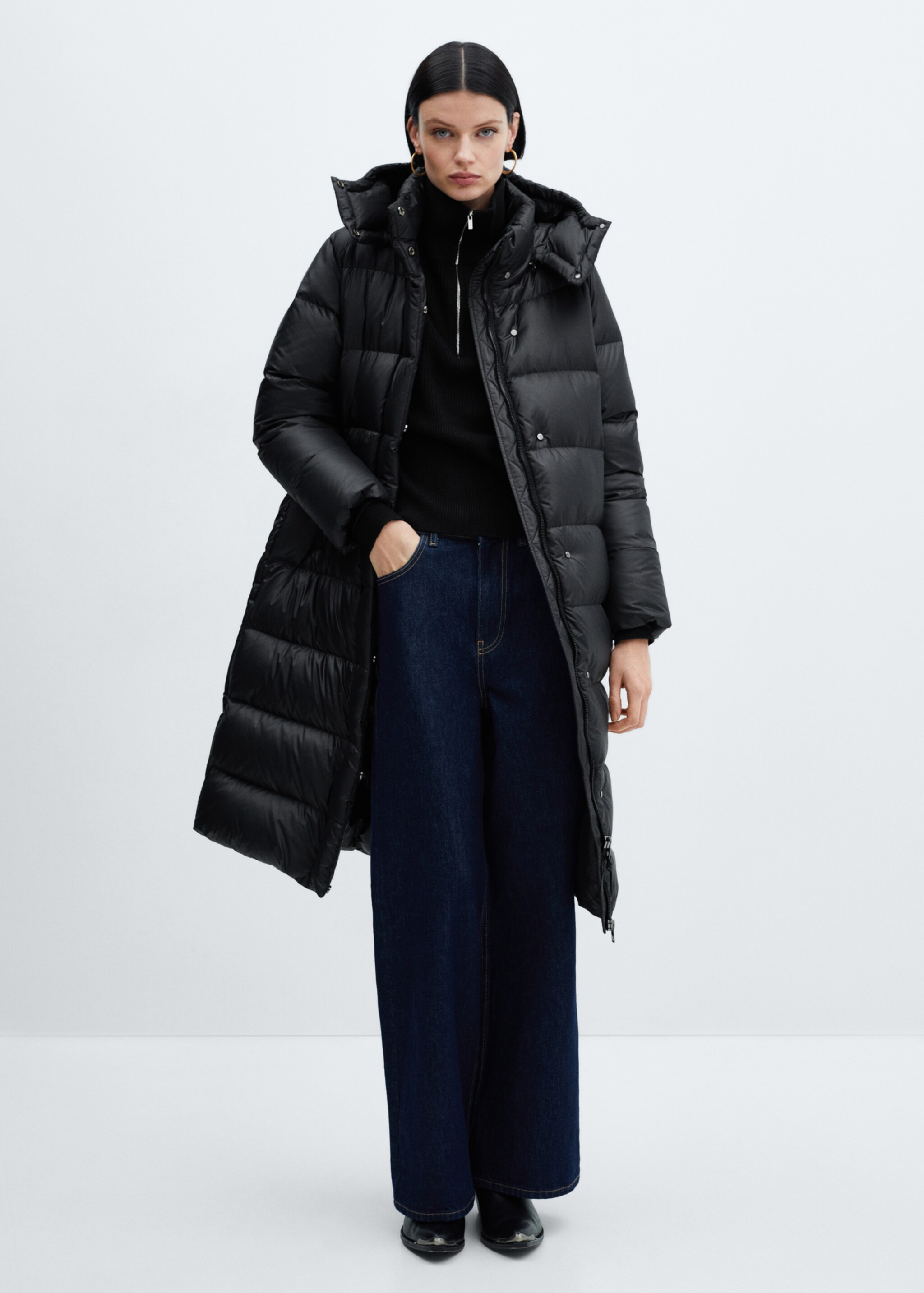 Long quilted down anorak - General plane