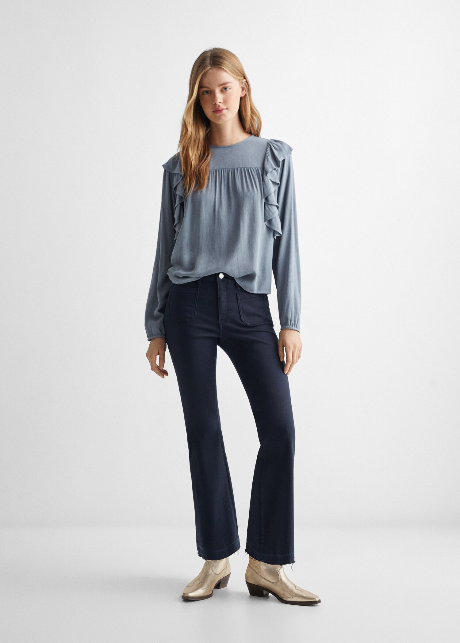 Ruffled blouse - General plane