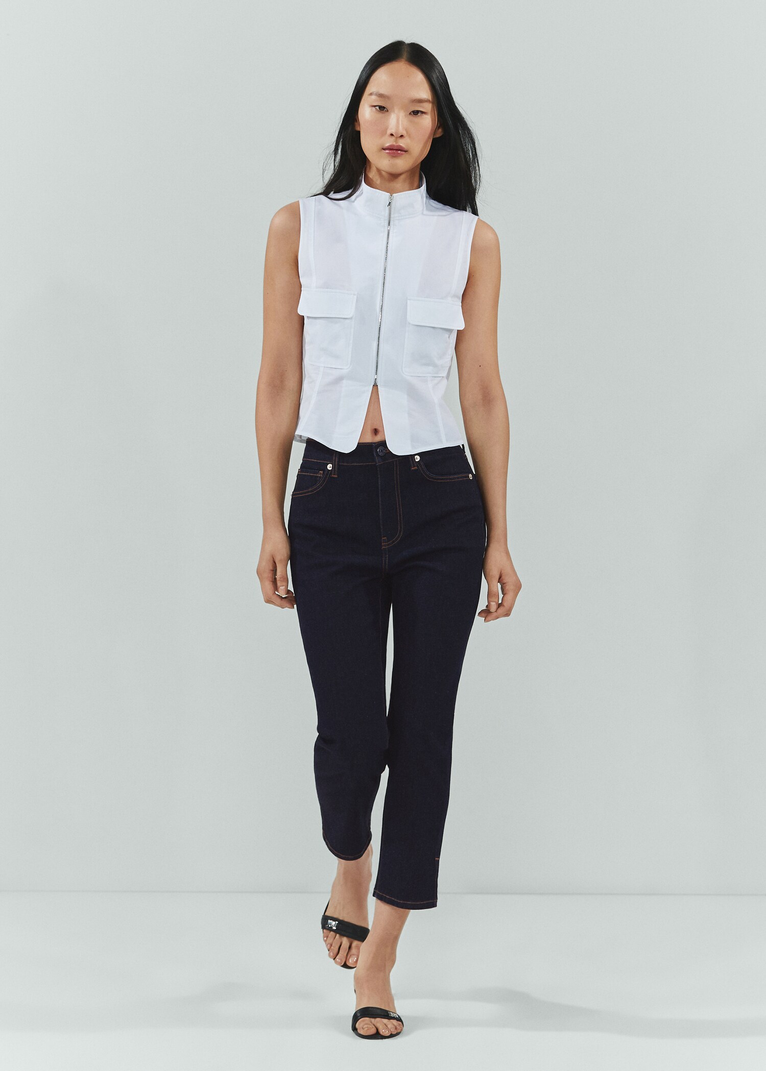 Side opening capri jeans - General plane