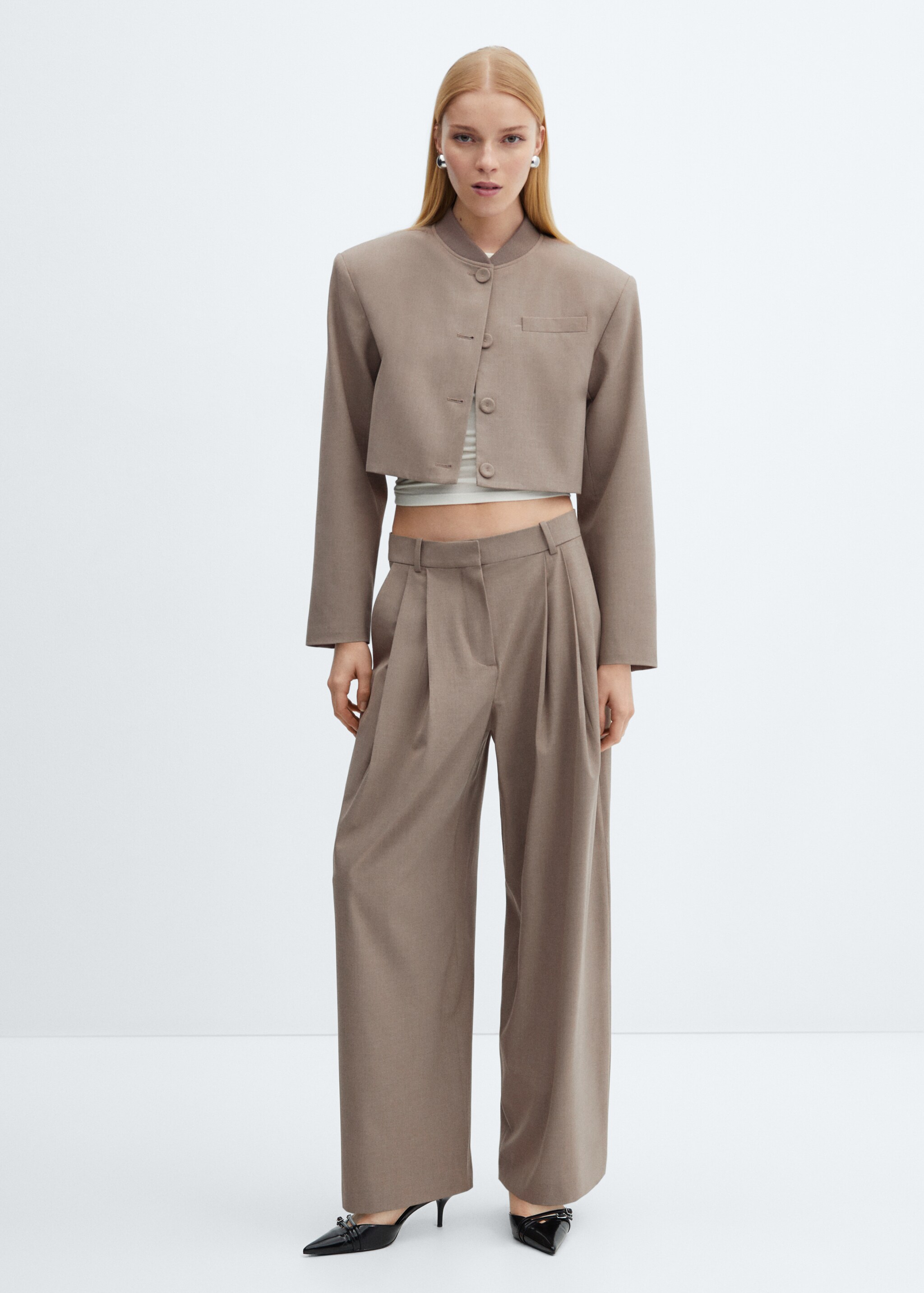 Buttoned cropped jacket - General plane