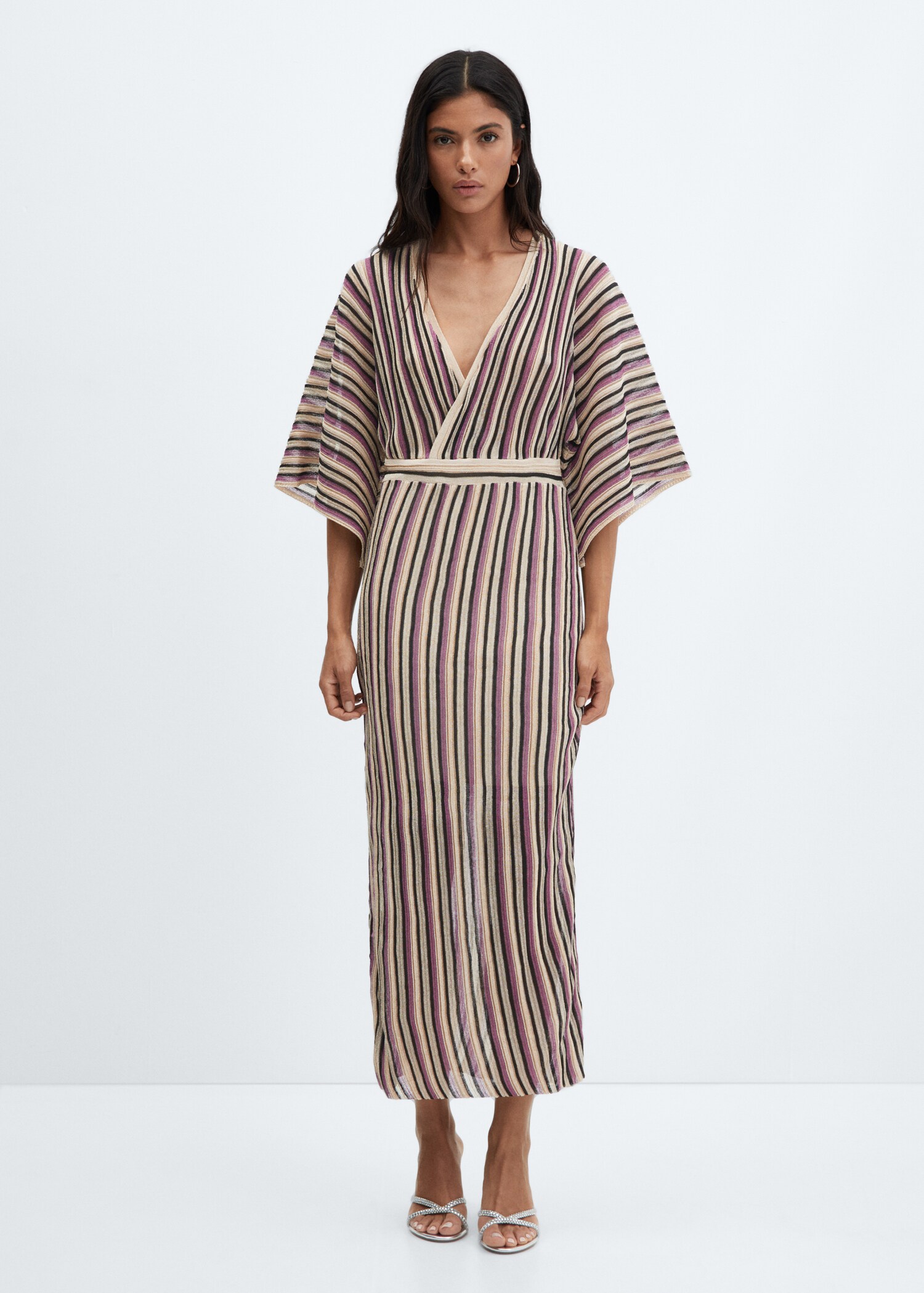 Vestido lúrex escote cruzado - Plano general