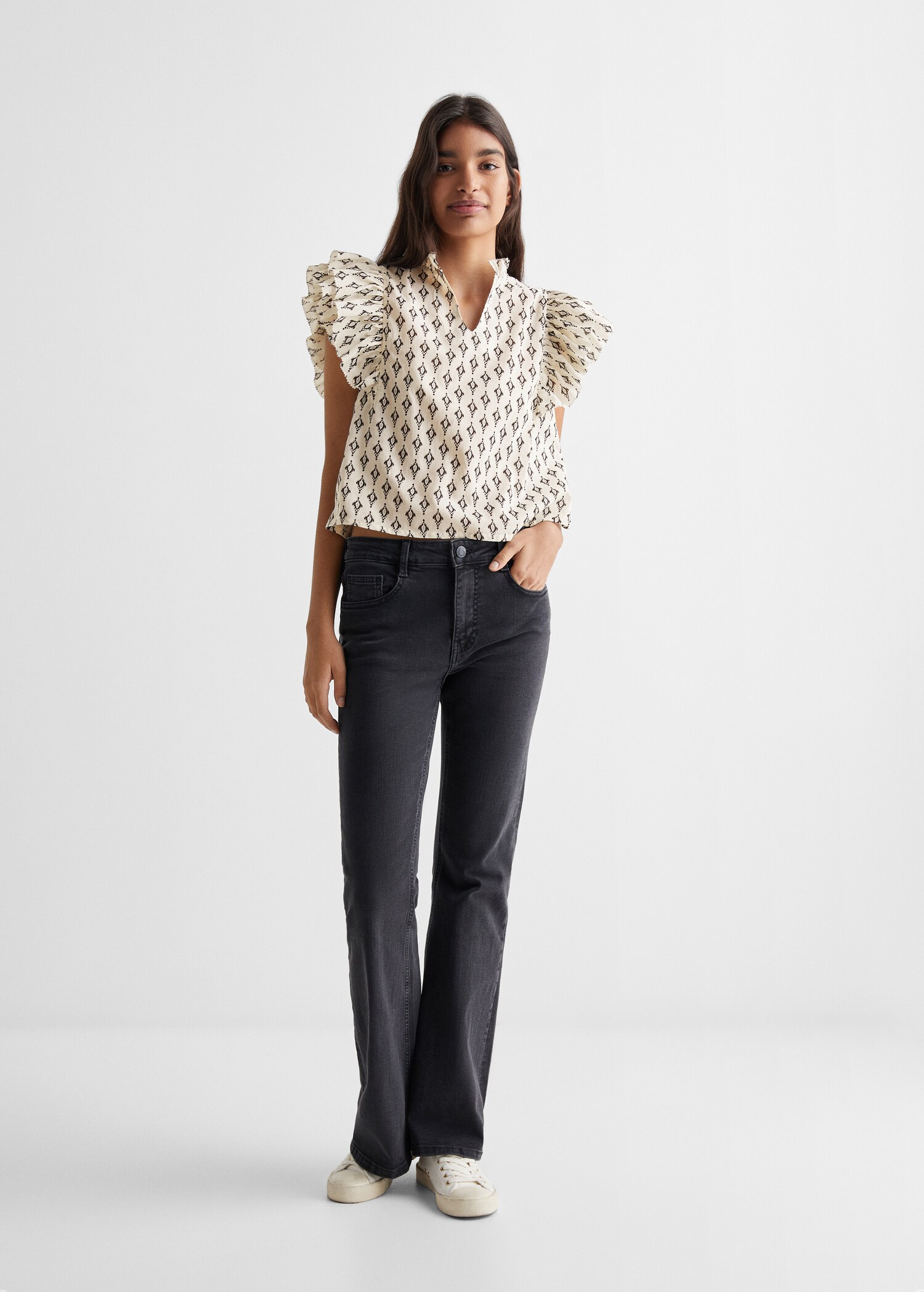 Ruffles printed blouse - General plane