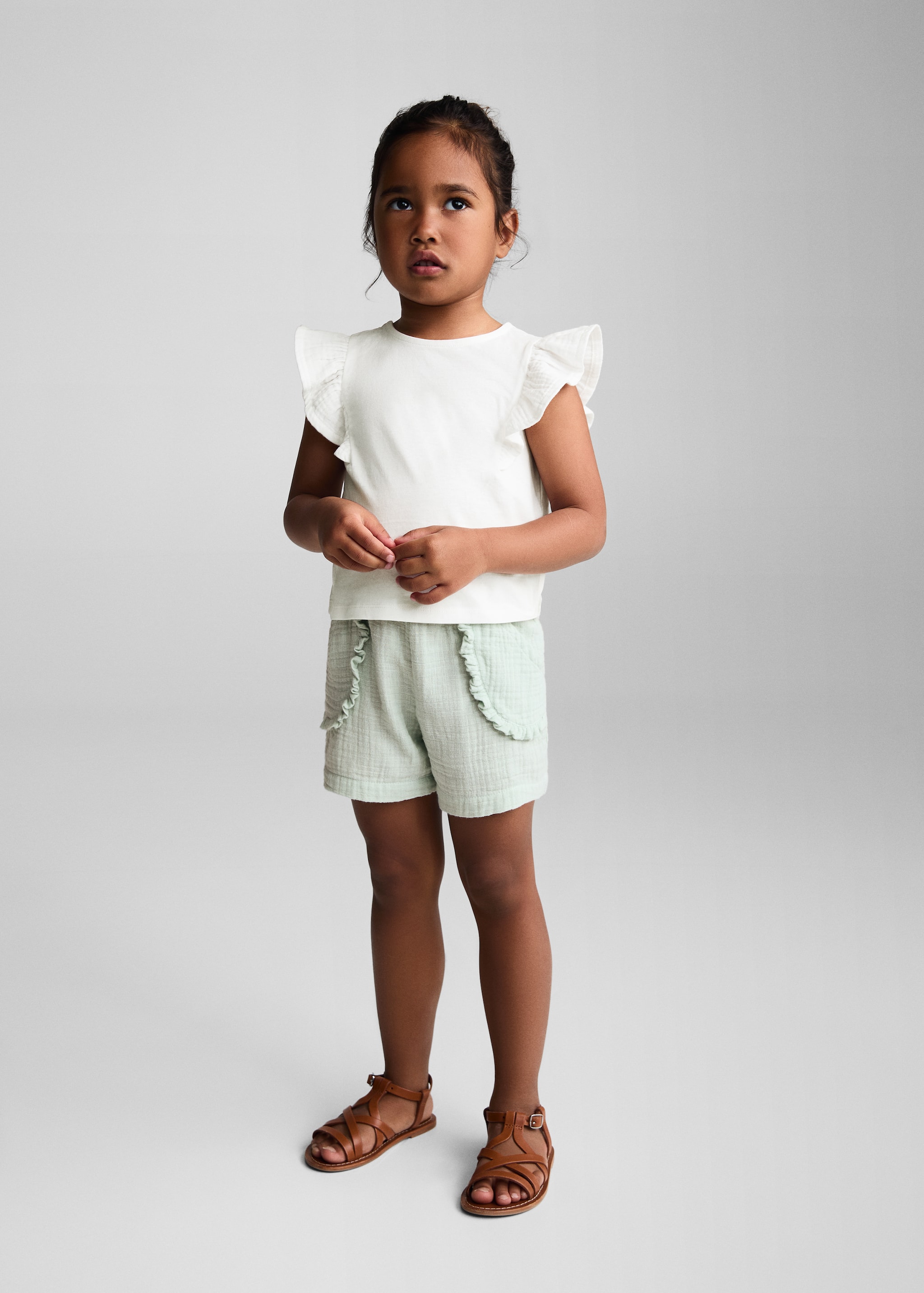 Хлопковые шорты с эластичным поясом - Общий план