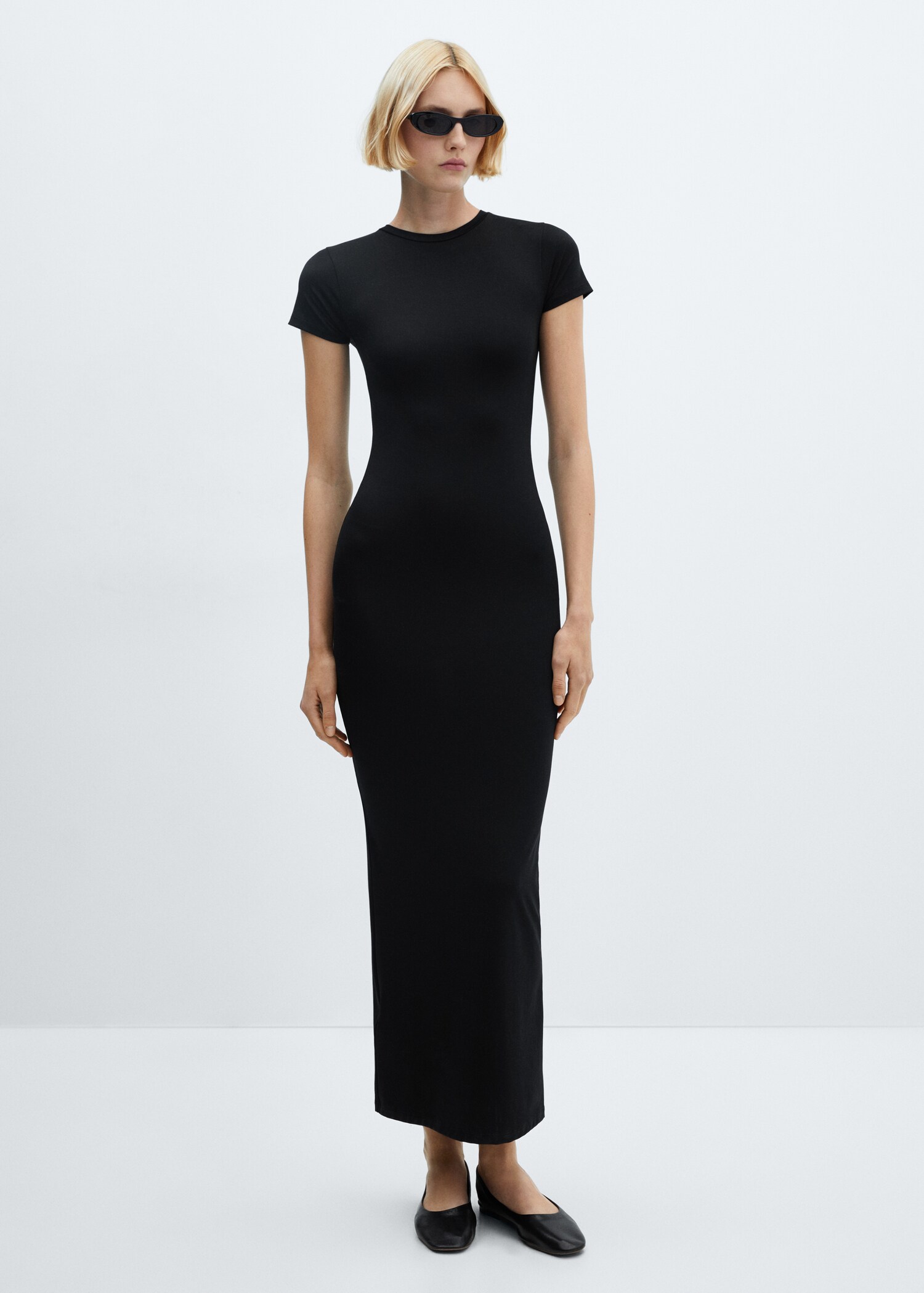 Short sleeved dress - General plane