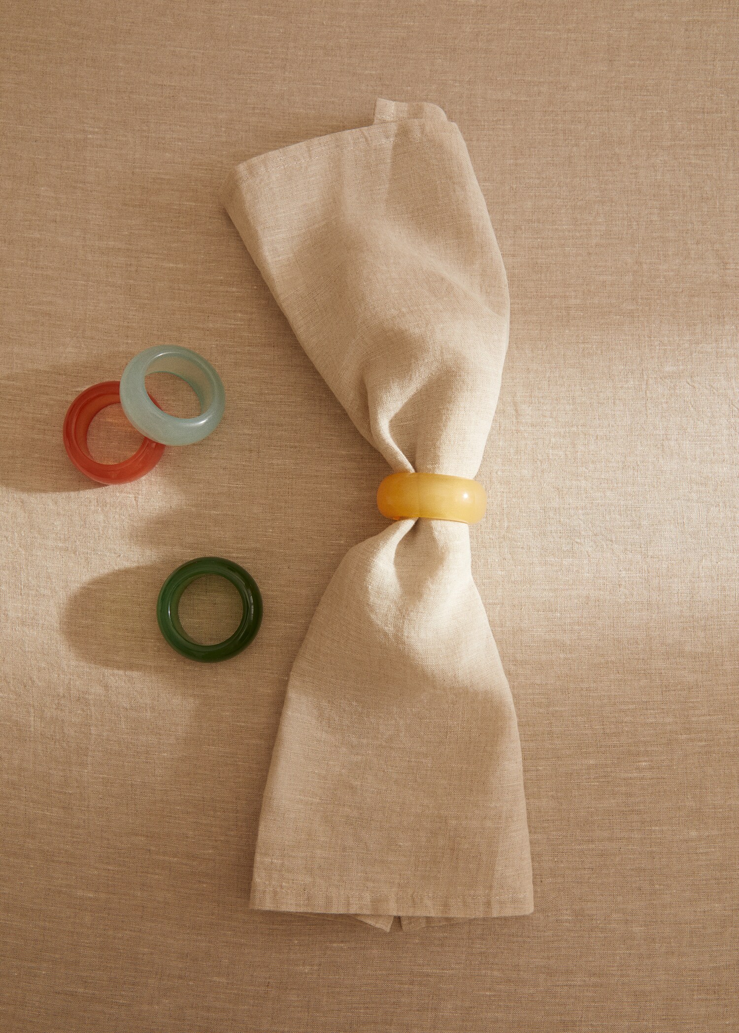 Pack of 4 coloured napkin rings - General plane